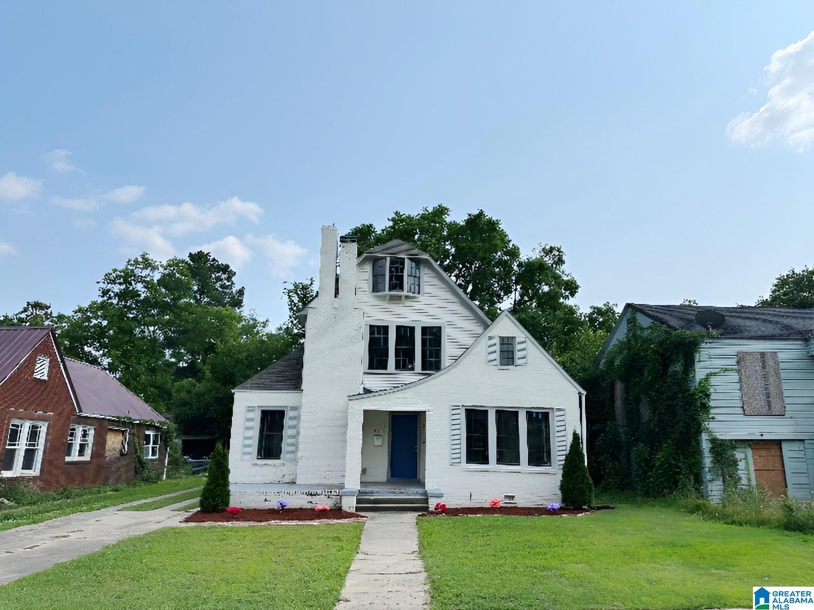 1511 43RD STREET
