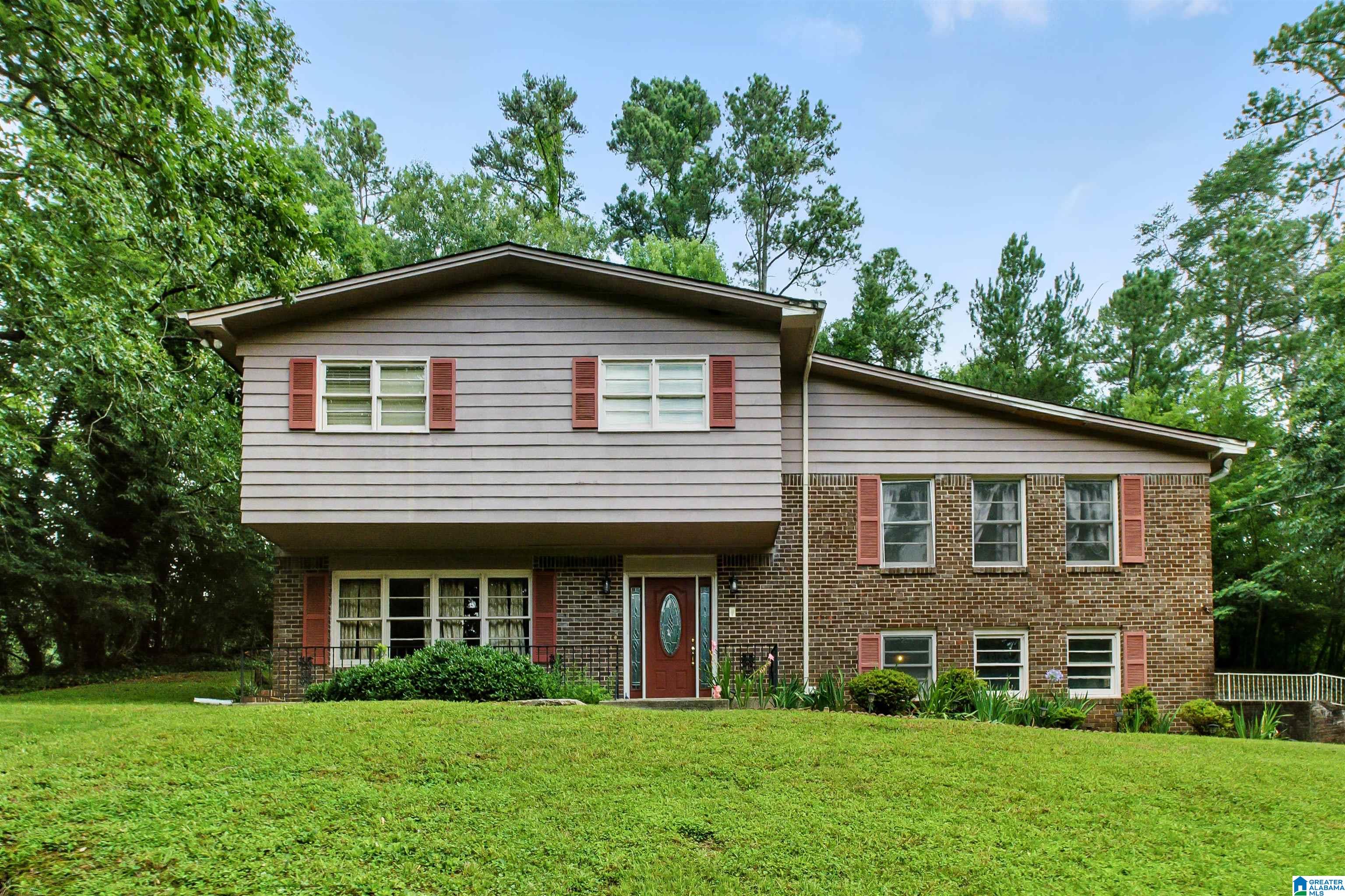 Homes for sale in Vestavia, AL | 3633 Leslie Ann Road, Vestavia, AL 35243 | MLS# 21422062