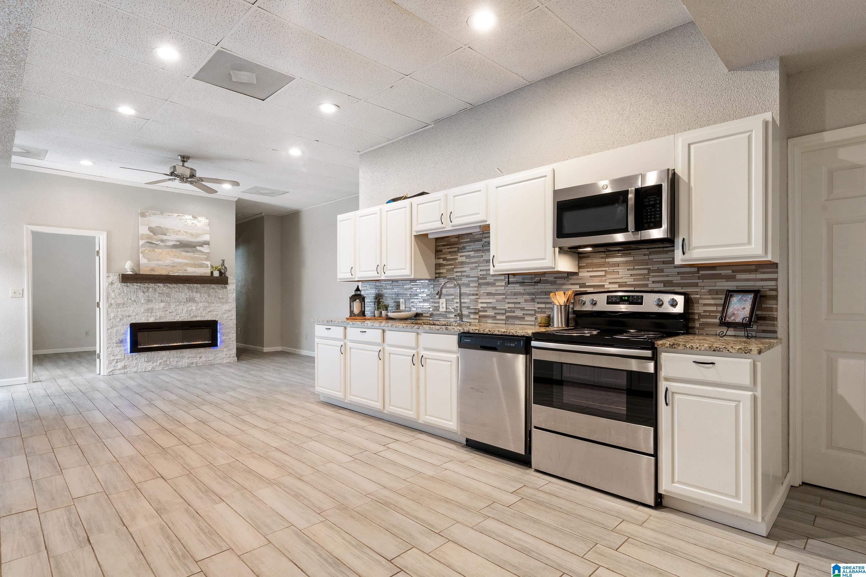 Homes for sale in Hoover, AL | 404 Patton Chapel Lane #404, Hoover, AL 35226 | MLS# 21423152