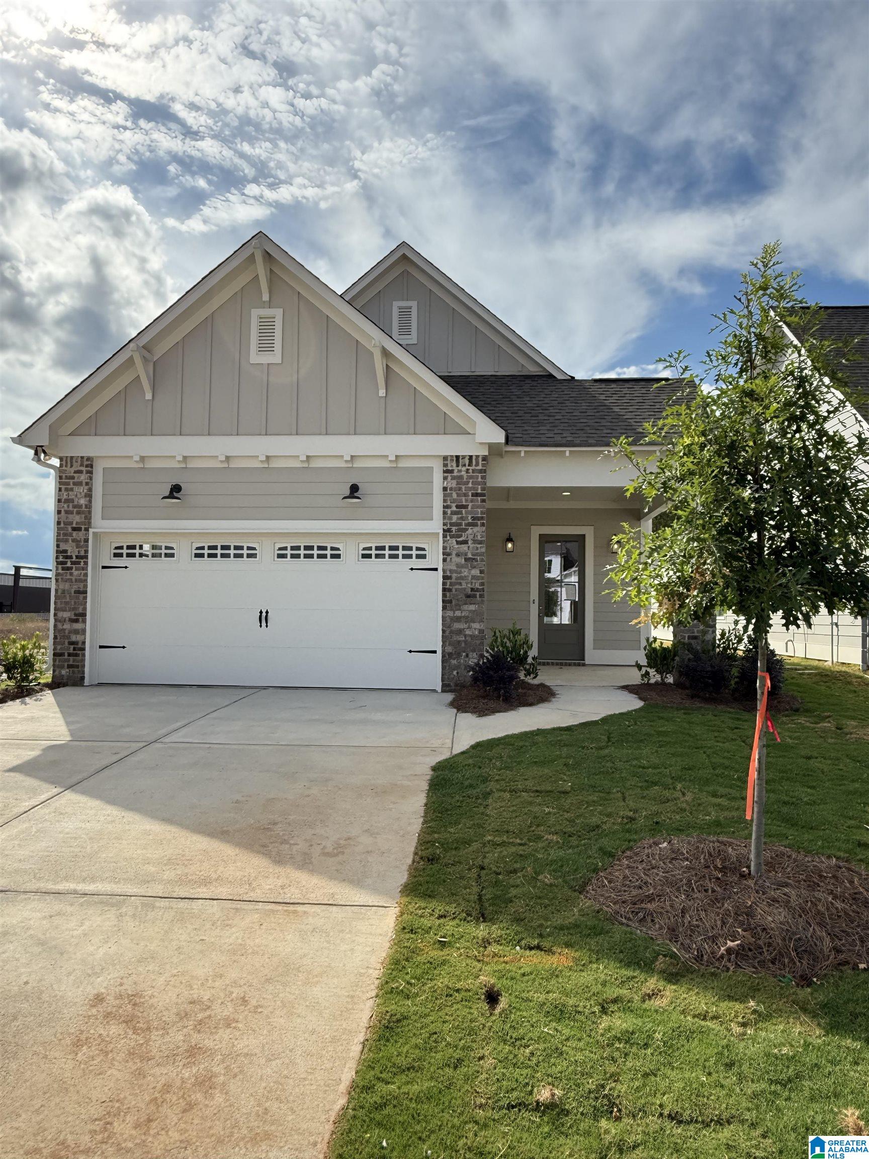 445 HUNTLEY RIDGE BEND