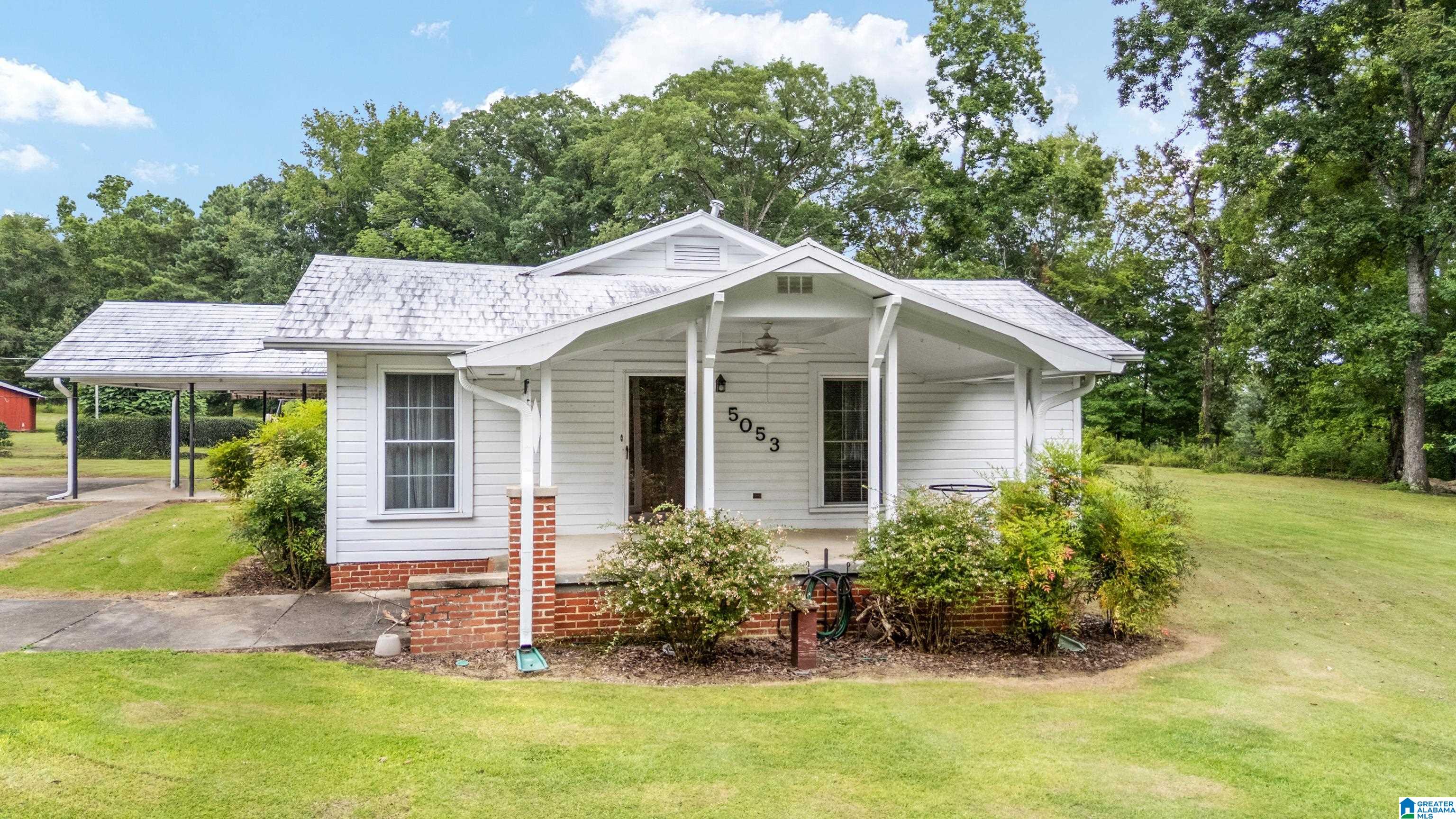 Homes for sale in Bessemer, AL | 5053 Roselyn Road, Bessemer, AL 35022 | MLS# 21423836