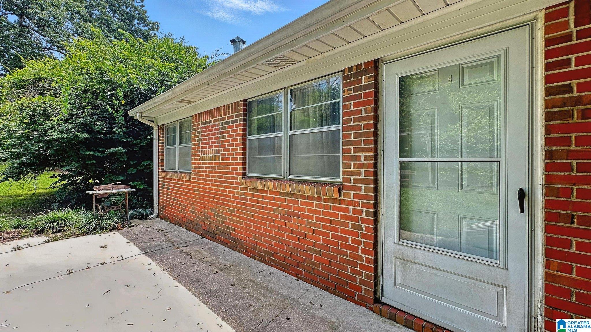 Homes for sale in Clanton, AL | 1006 2nd Avenue N, Clanton, AL 35045 | MLS# 21424367