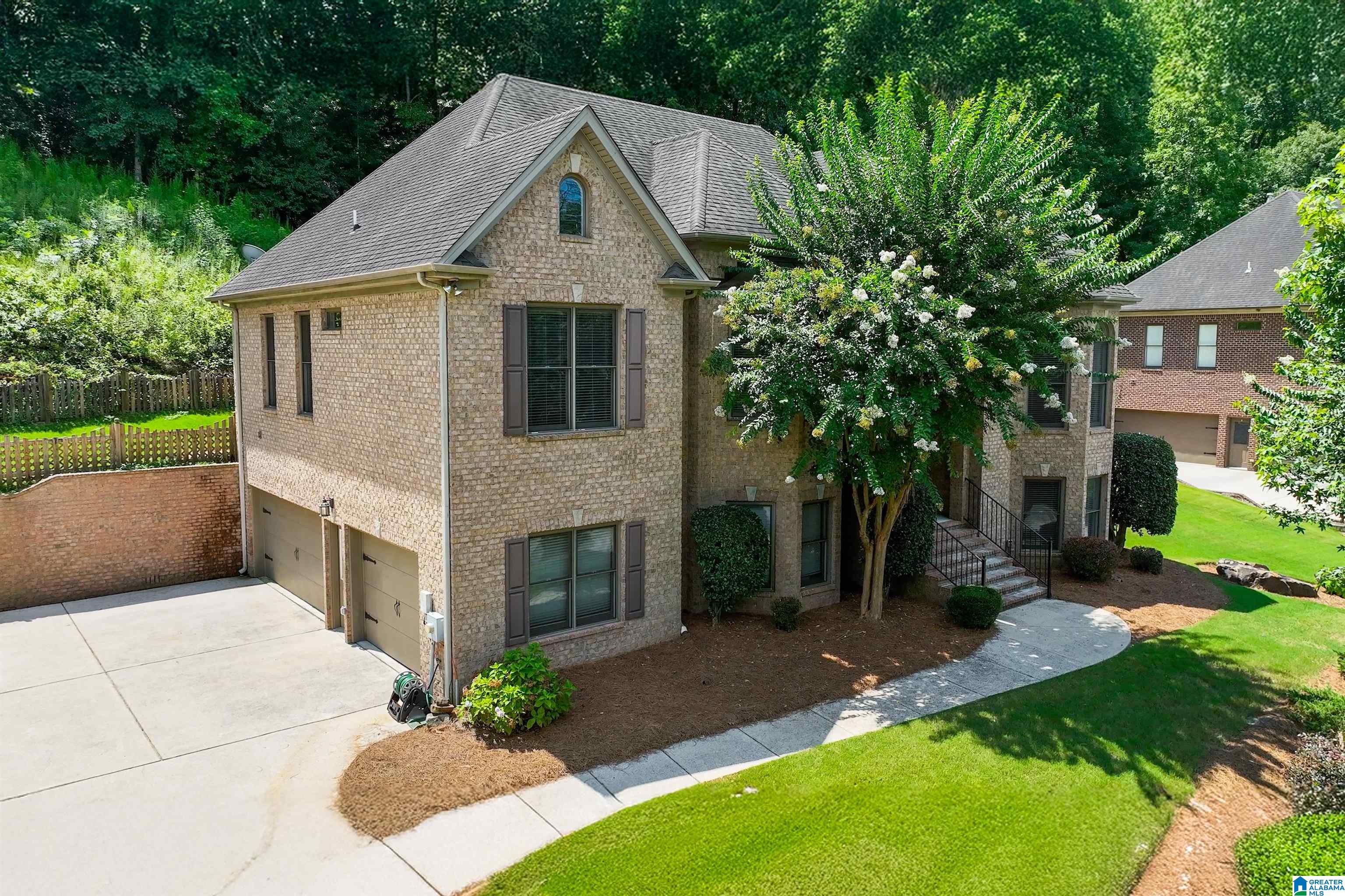 2009 LAUREL LAKES LANE