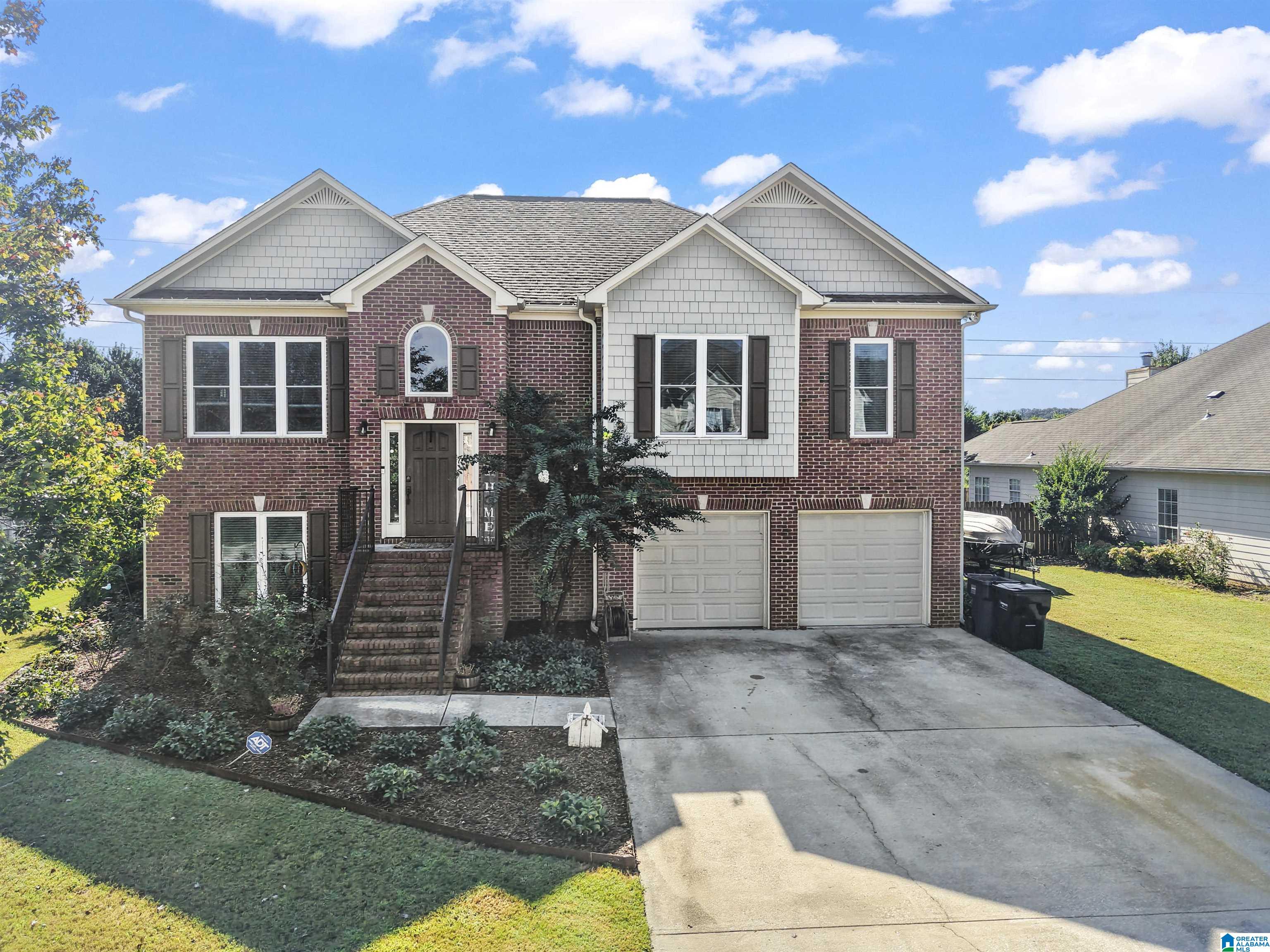 209 HEATHER RIDGE CIRCLE