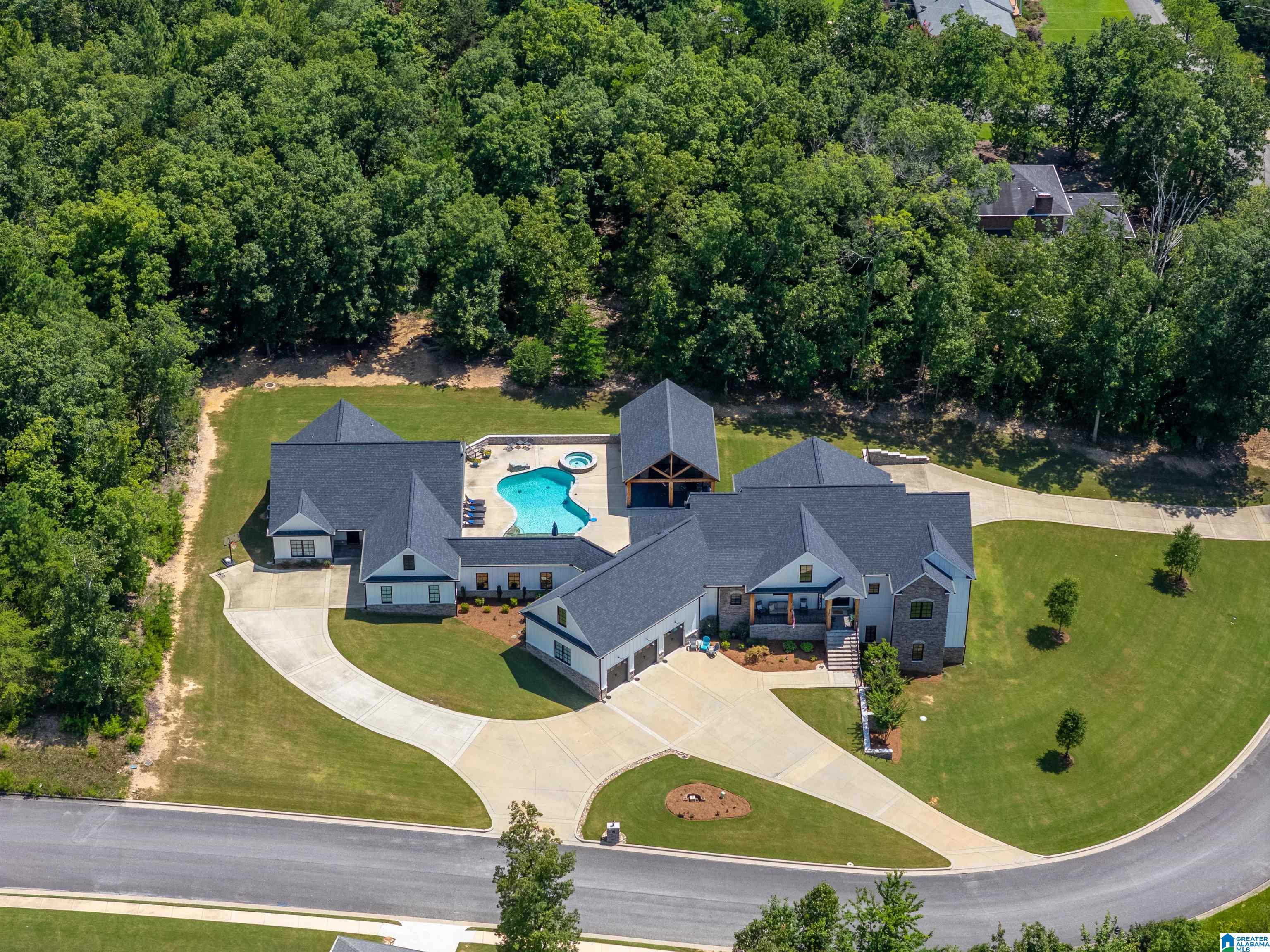 Homes for sale in Jacksonville, AL | 920 Dogwood Dr Ne, Jacksonville, AL 36265 | MLS# 21425544