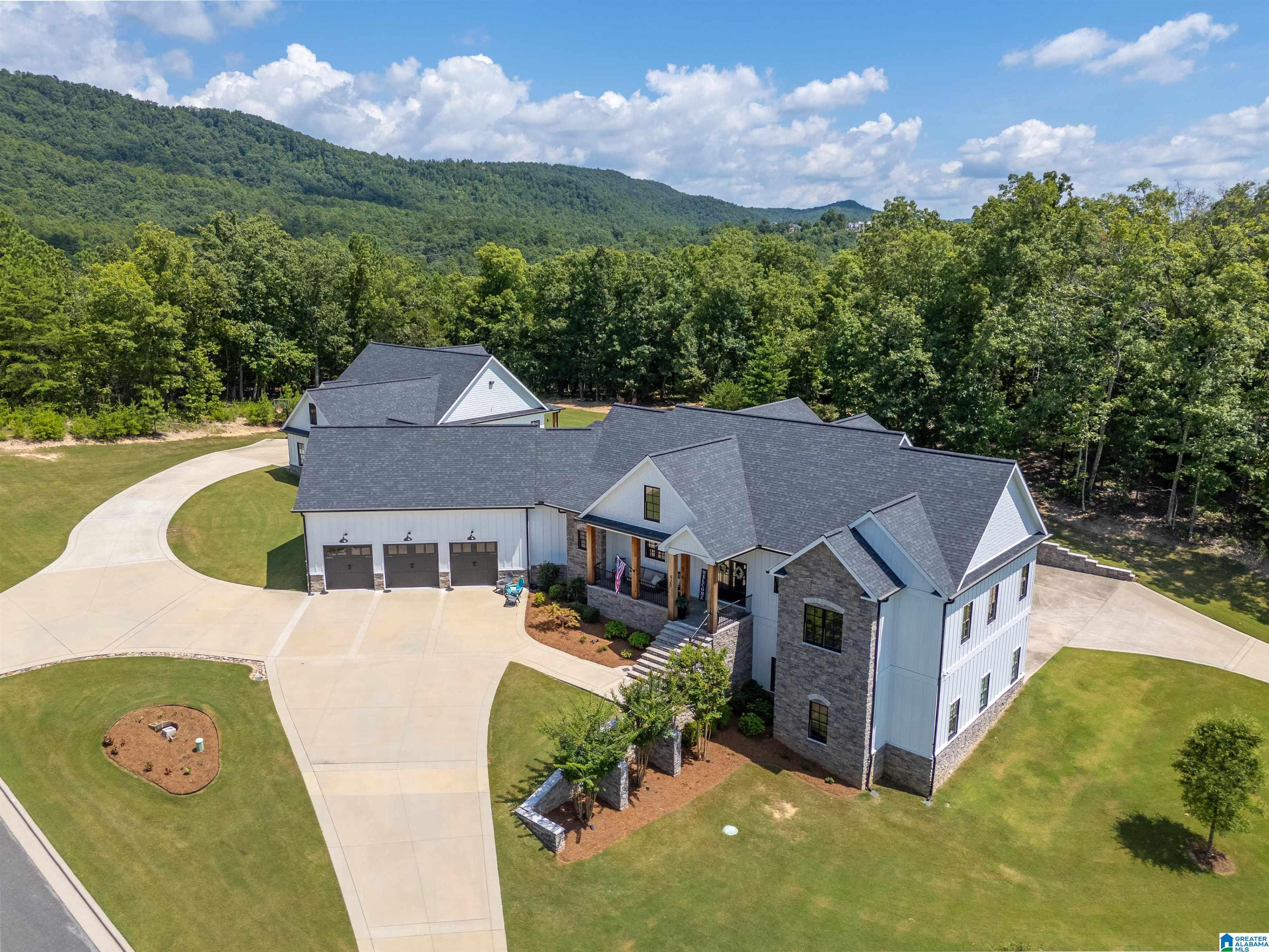 Homes for sale in Jacksonville, AL | 920 Dogwood Dr Ne, Jacksonville, AL 36265 | MLS# 21425544