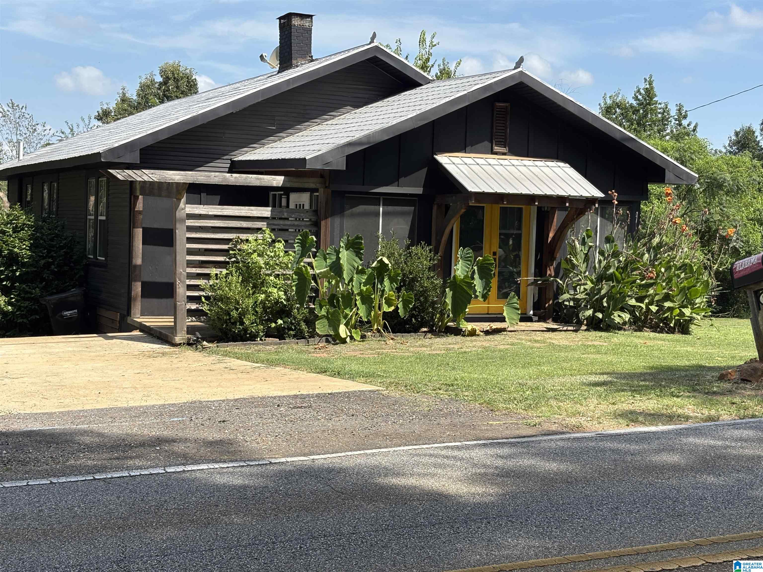 5177 EASTERN VALLEY ROAD