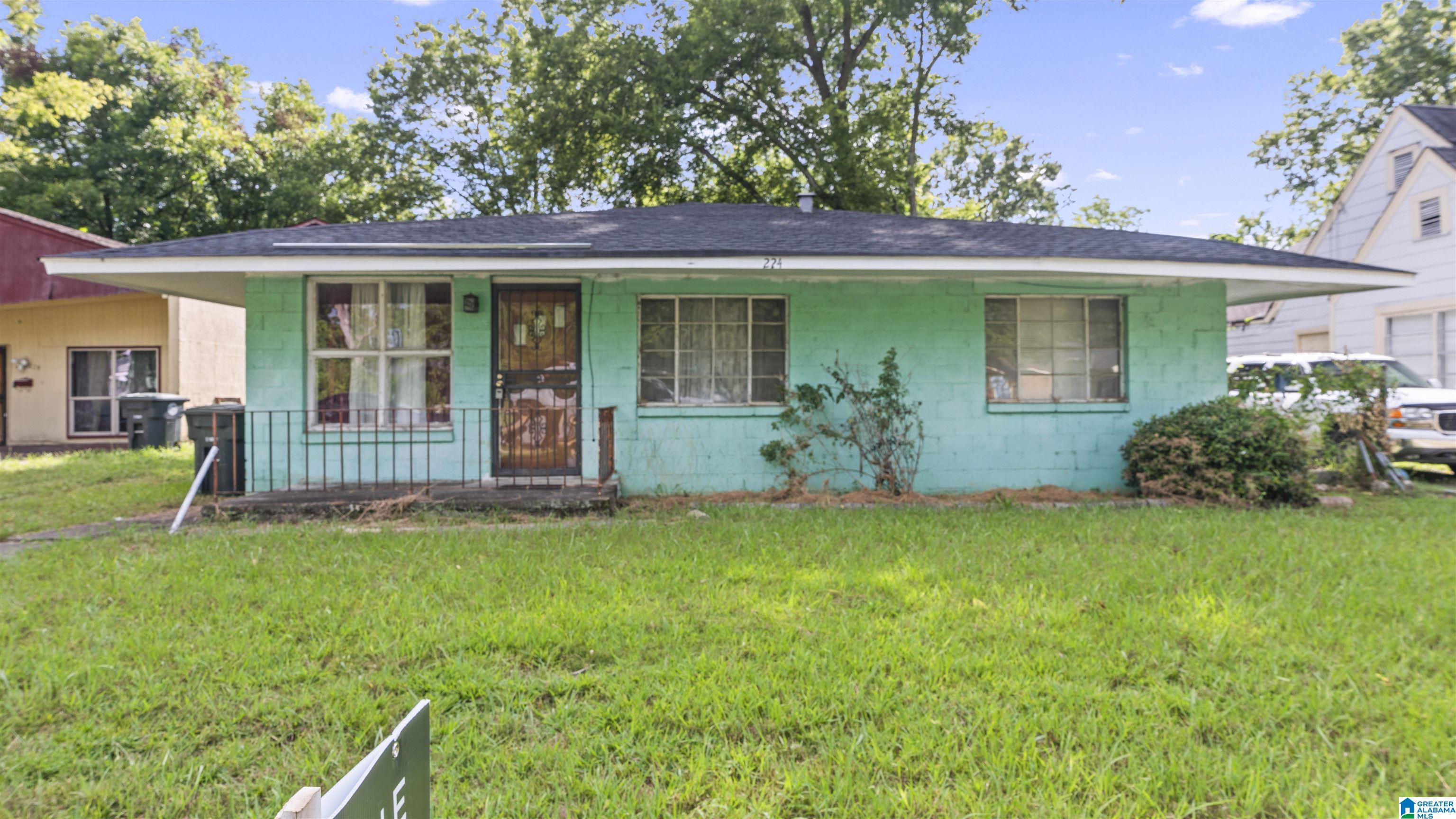 Homes for sale in Birmingham, AL | 224 25th Street Sw, Birmingham, AL 35211 | MLS# 21425695