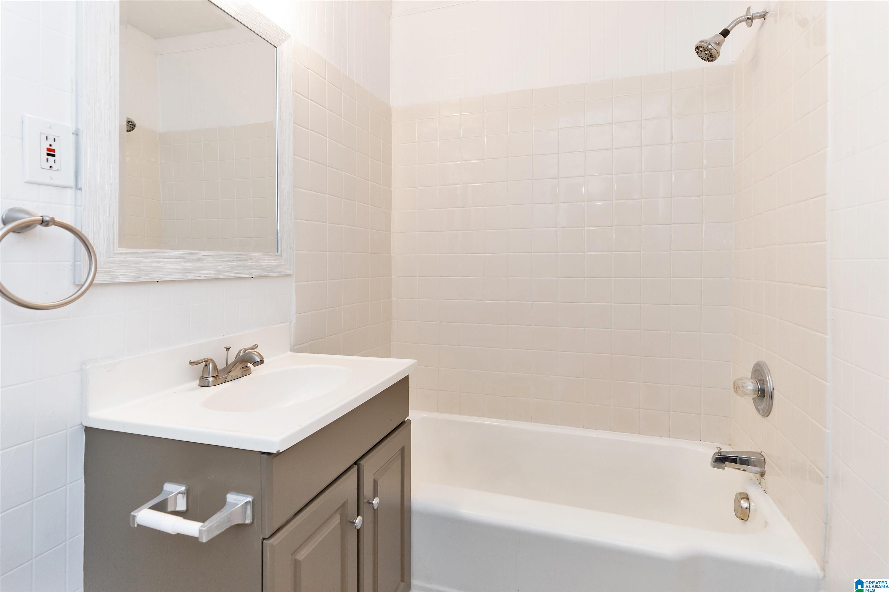 Homes for sale in Hueytown, AL | 118 June Avenue, Hueytown, AL 35023 | MLS# 21425910