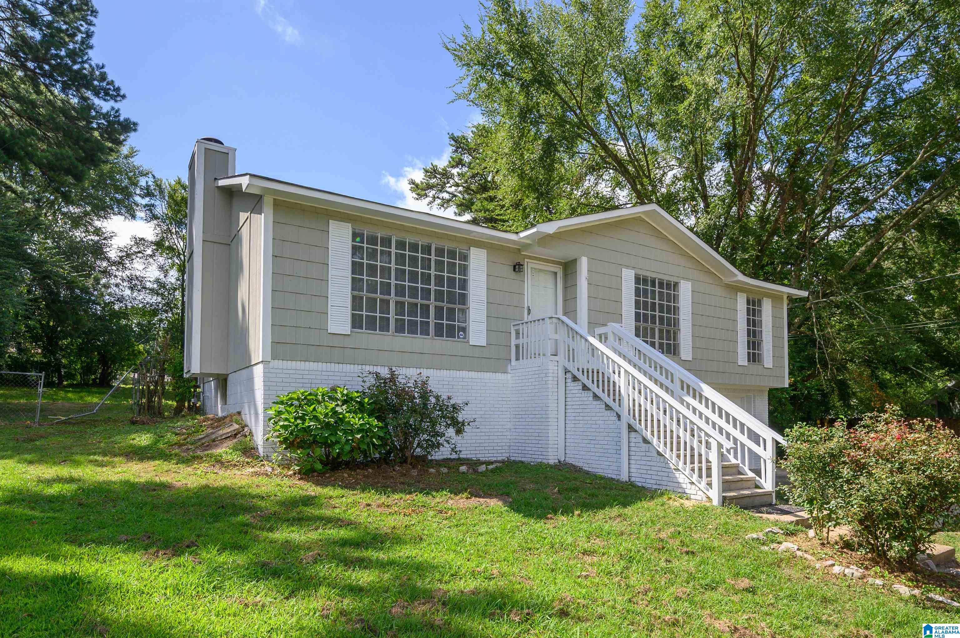 Homes for sale in Pinson, AL | 5901 Northwood Dr, Pinson, AL 35126 | MLS# 21425966