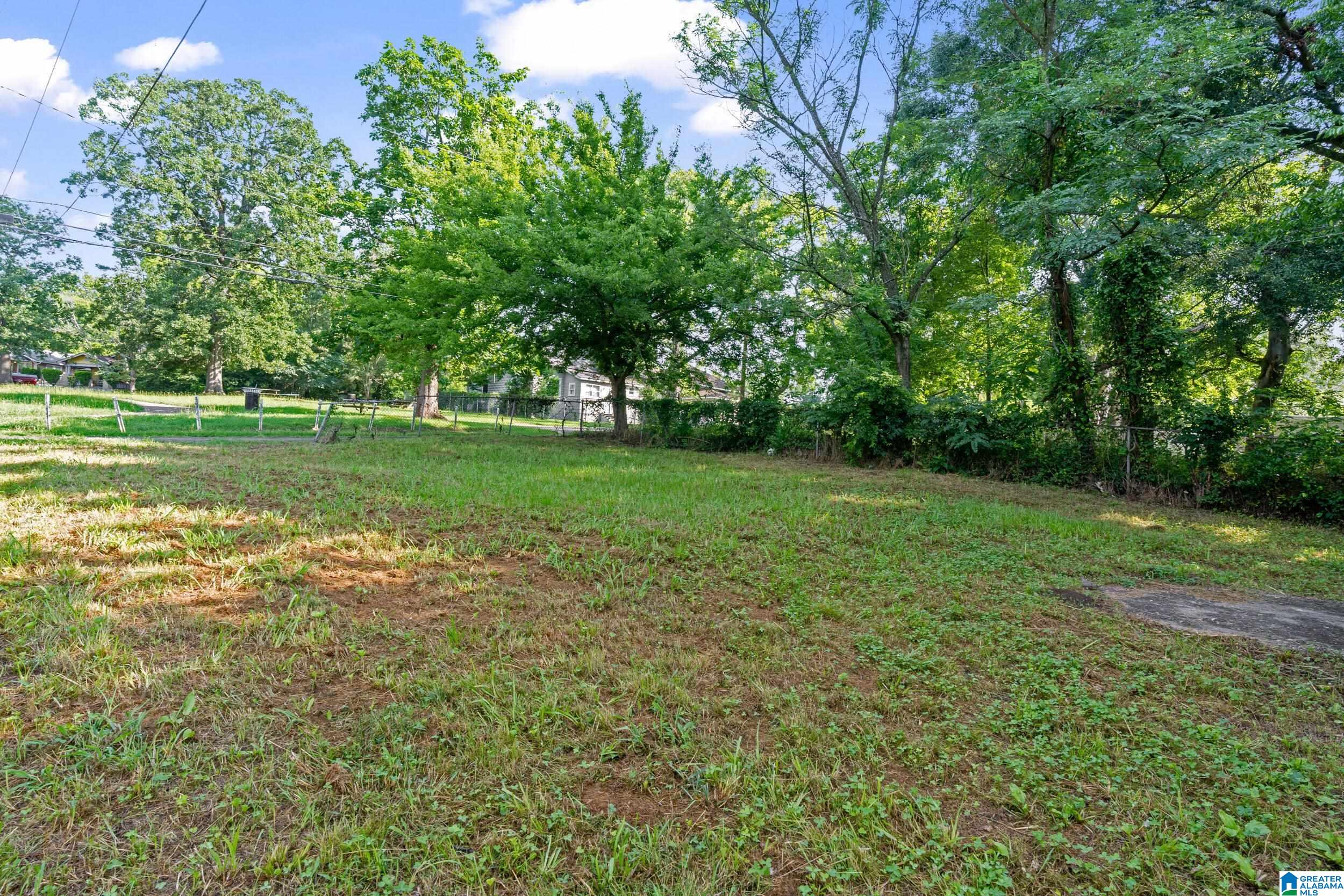 Homes for sale in Birmingham, AL | 2536 29Th Street, Birmingham, AL 35208 | MLS# 21426157