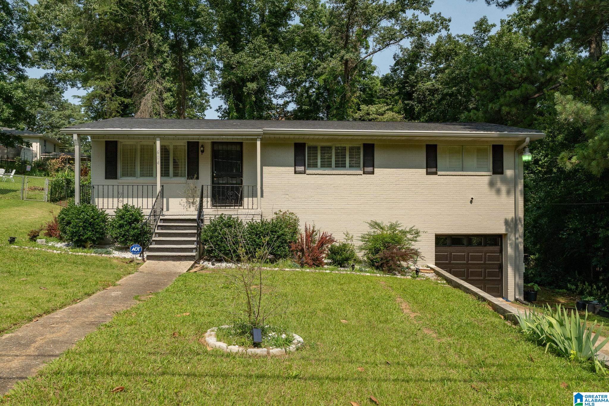 604 GRAVLEE LANE