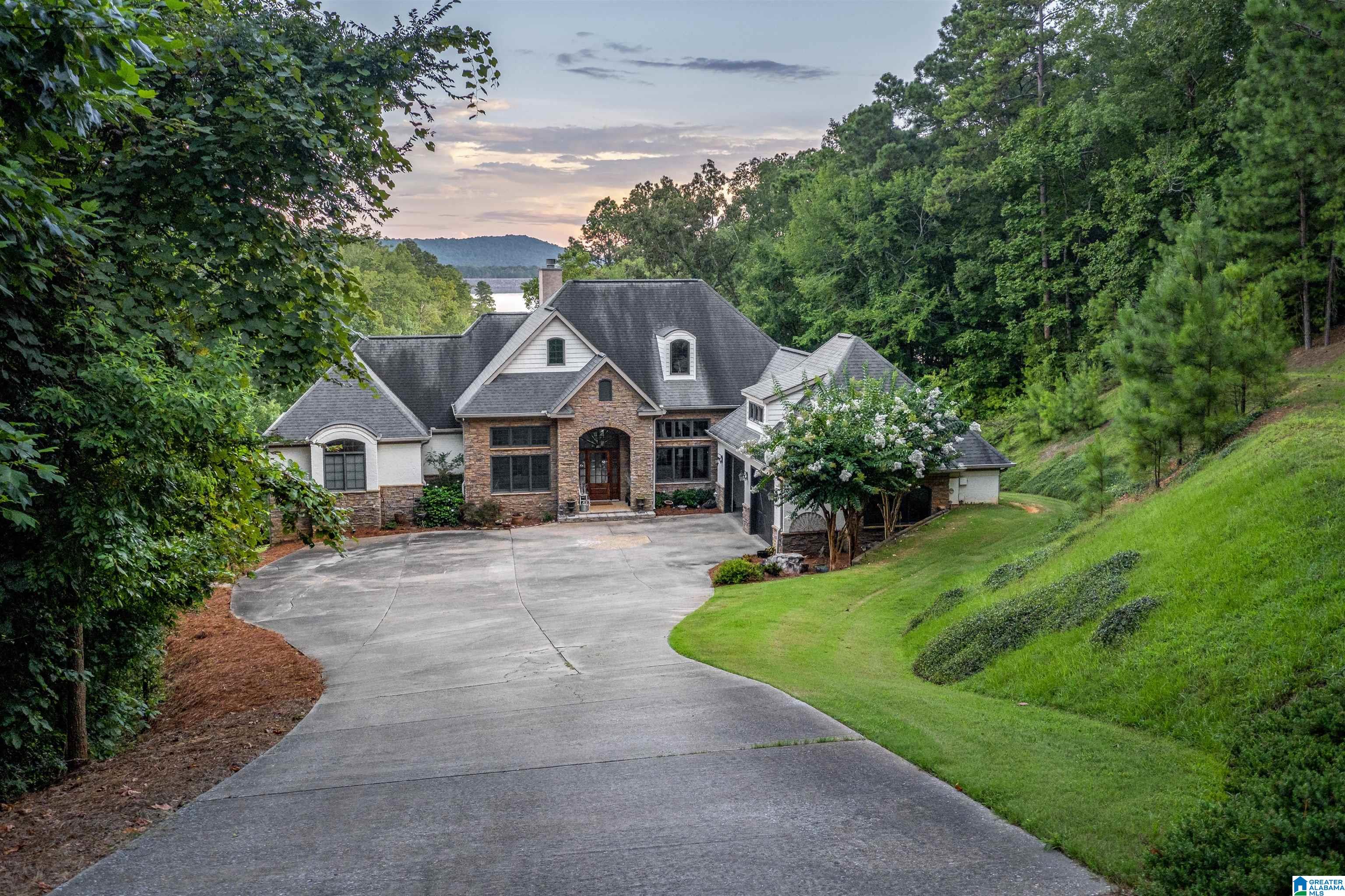 Homes for sale in Ohatchee, AL | 2705 Nanyehi Dr, Ohatchee, AL 36271 | MLS# 21426453