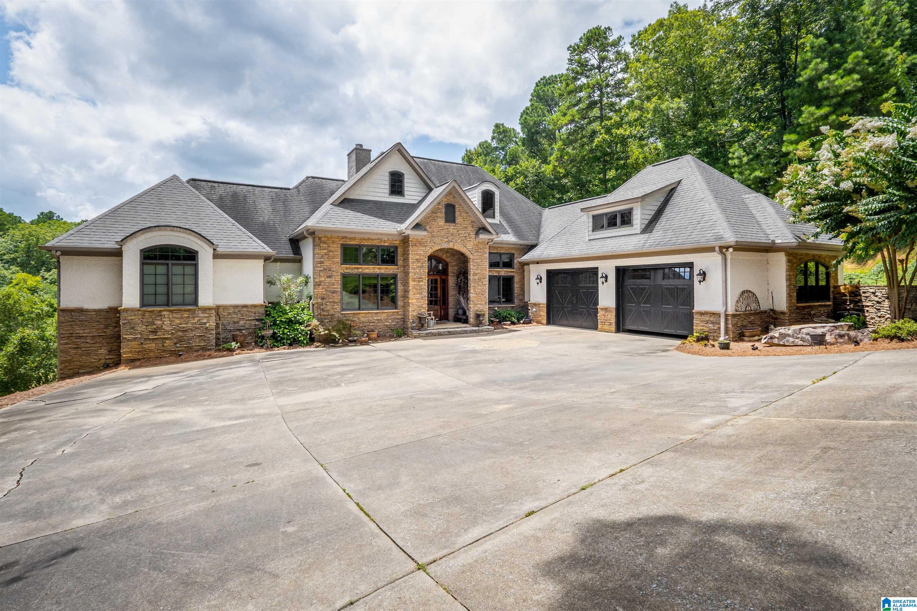 Homes for sale in Ohatchee, AL | 2705 Nanyehi Dr, Ohatchee, AL 36271 | MLS# 21426453