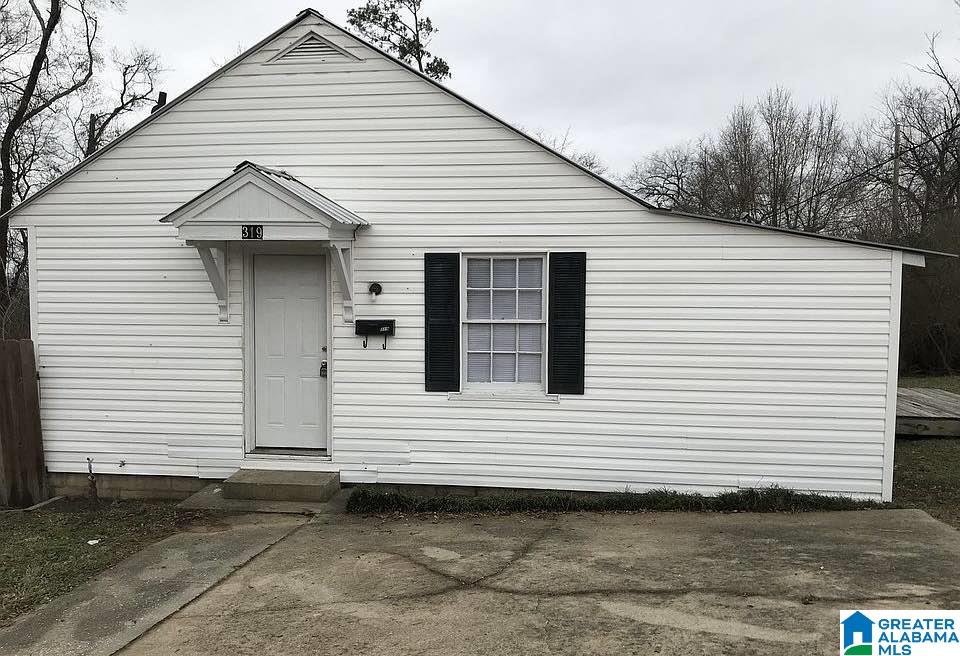 Homes for sale in Warrior, AL | 319 Louisa Street, Warrior, AL 35180 | MLS# 21426480