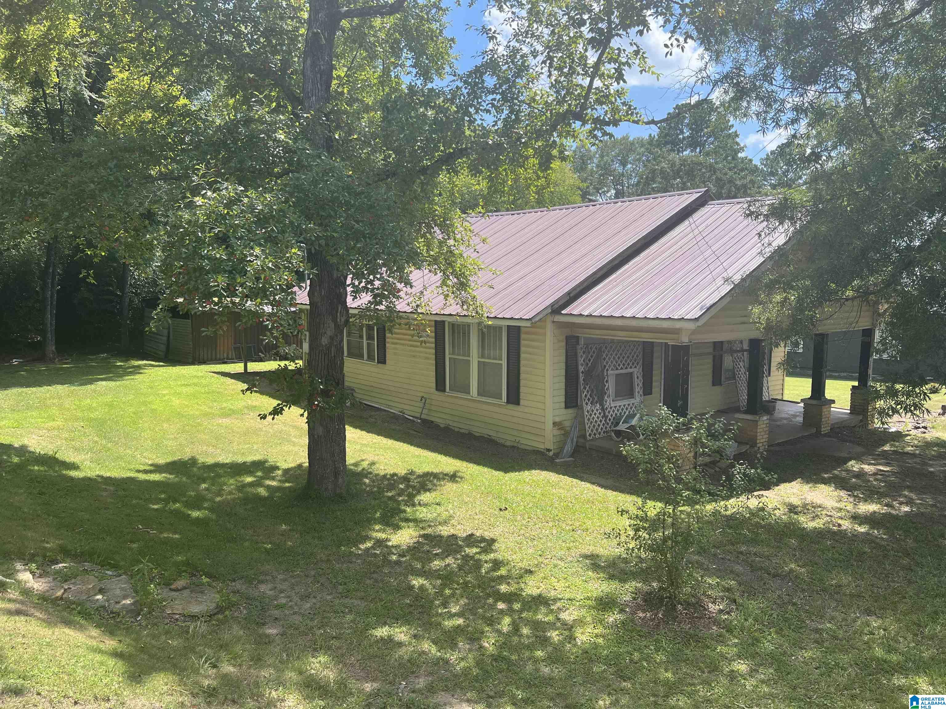 Homes for sale in Jasper, AL | 1007 10th Street W, Jasper, AL 35501 | MLS# 21426509