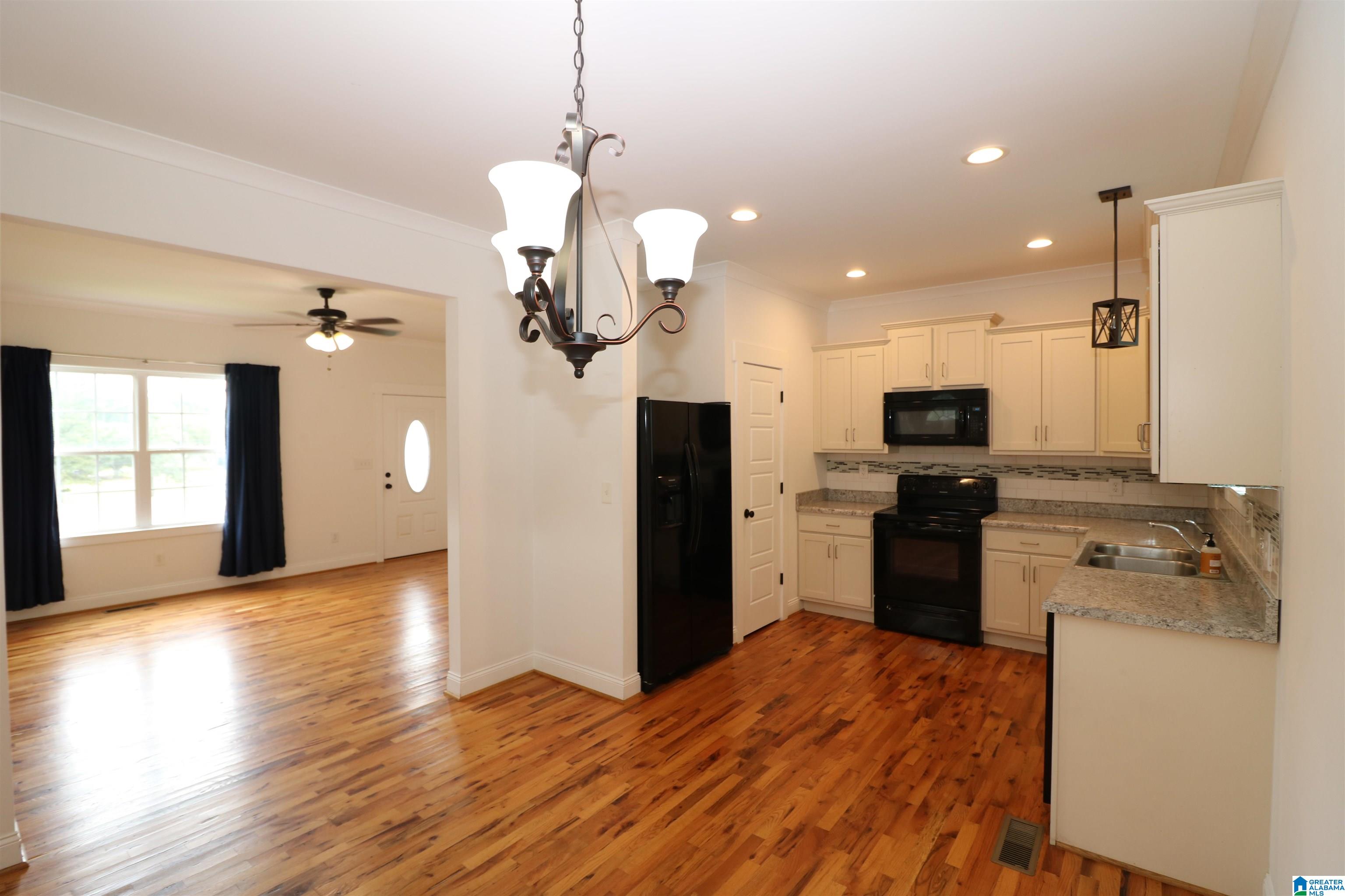 Homes for sale in Pell City, AL | 1010 1St Pl S, Pell City, AL 35125 | MLS# 21426715