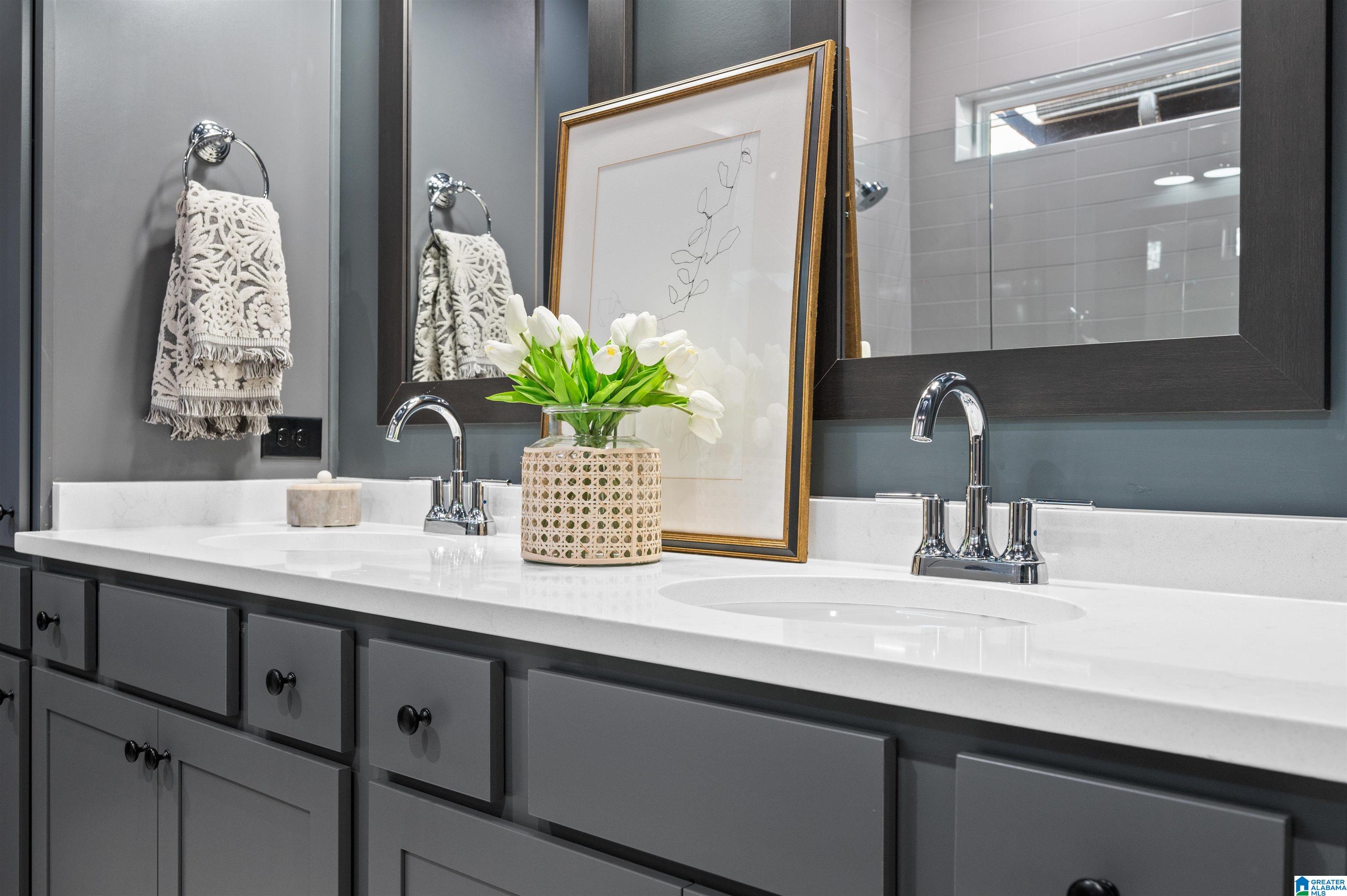 Homes for sale in Hoover, AL | 4577 Oakdell Road, Hoover, AL 35244 | MLS# 21427435