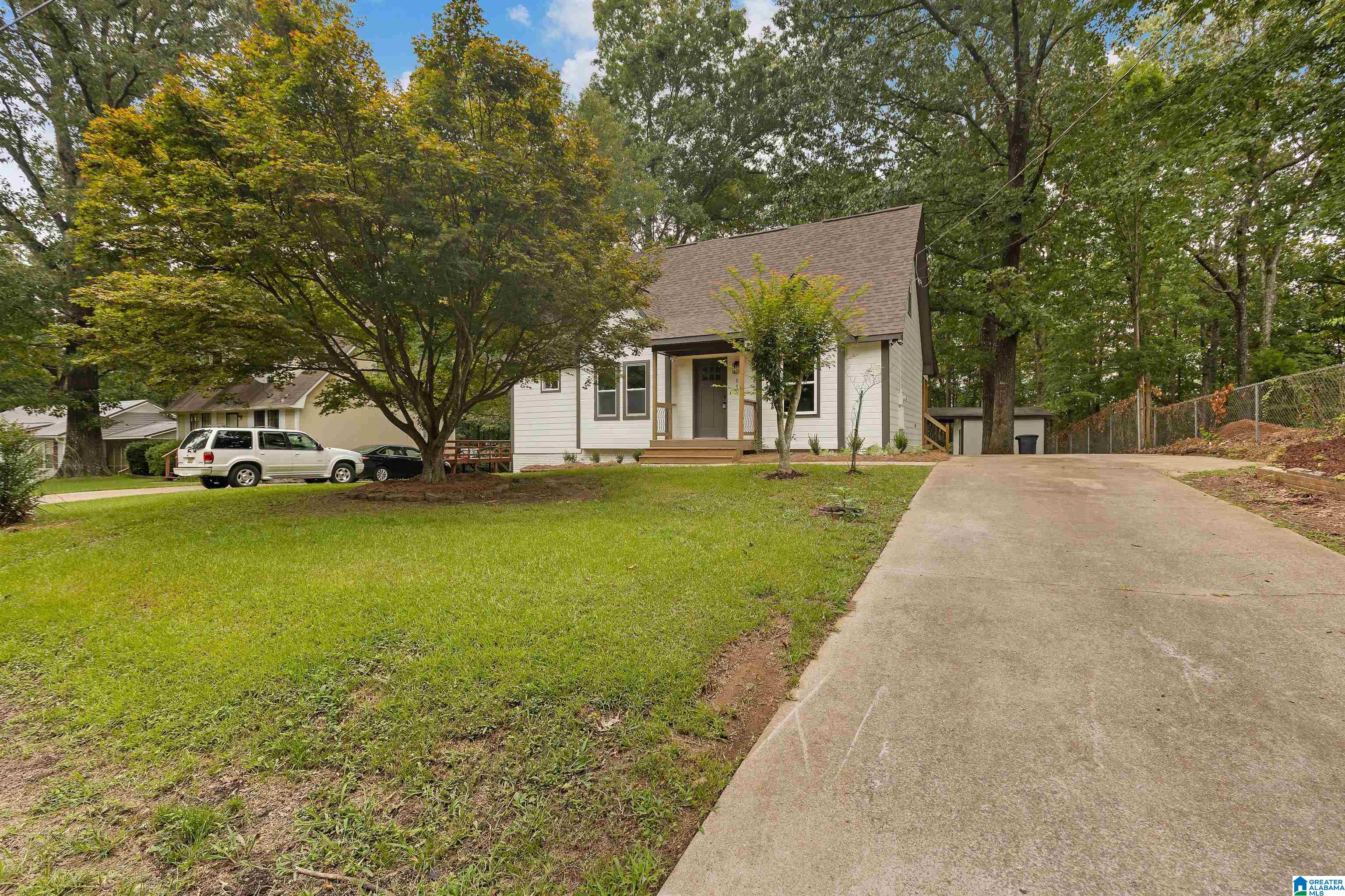 Homes for sale in Remlap, AL | 840 Ridgewood Dr, Remlap, AL 35133 | MLS# 21427443