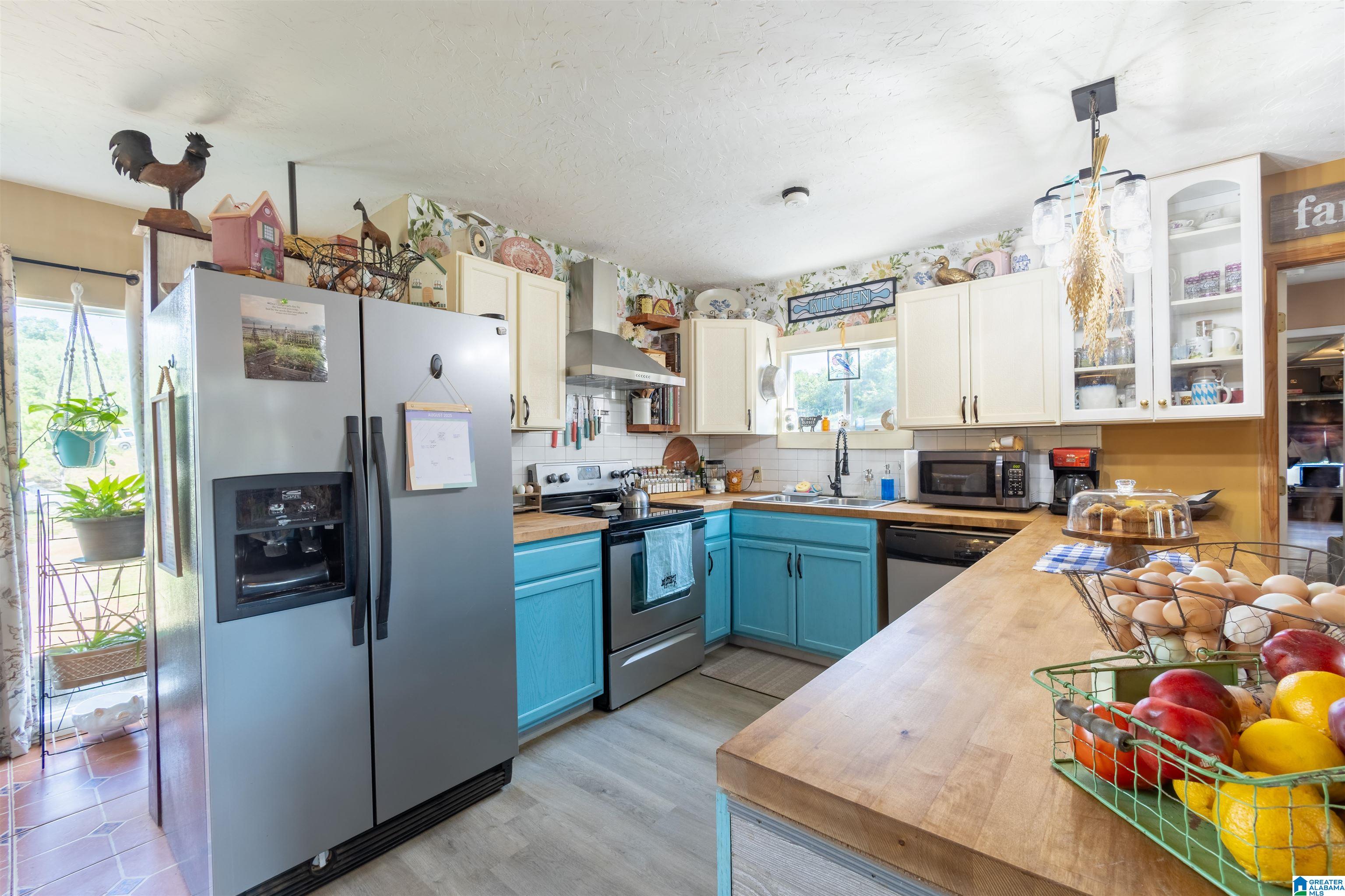 1689 County Road 864