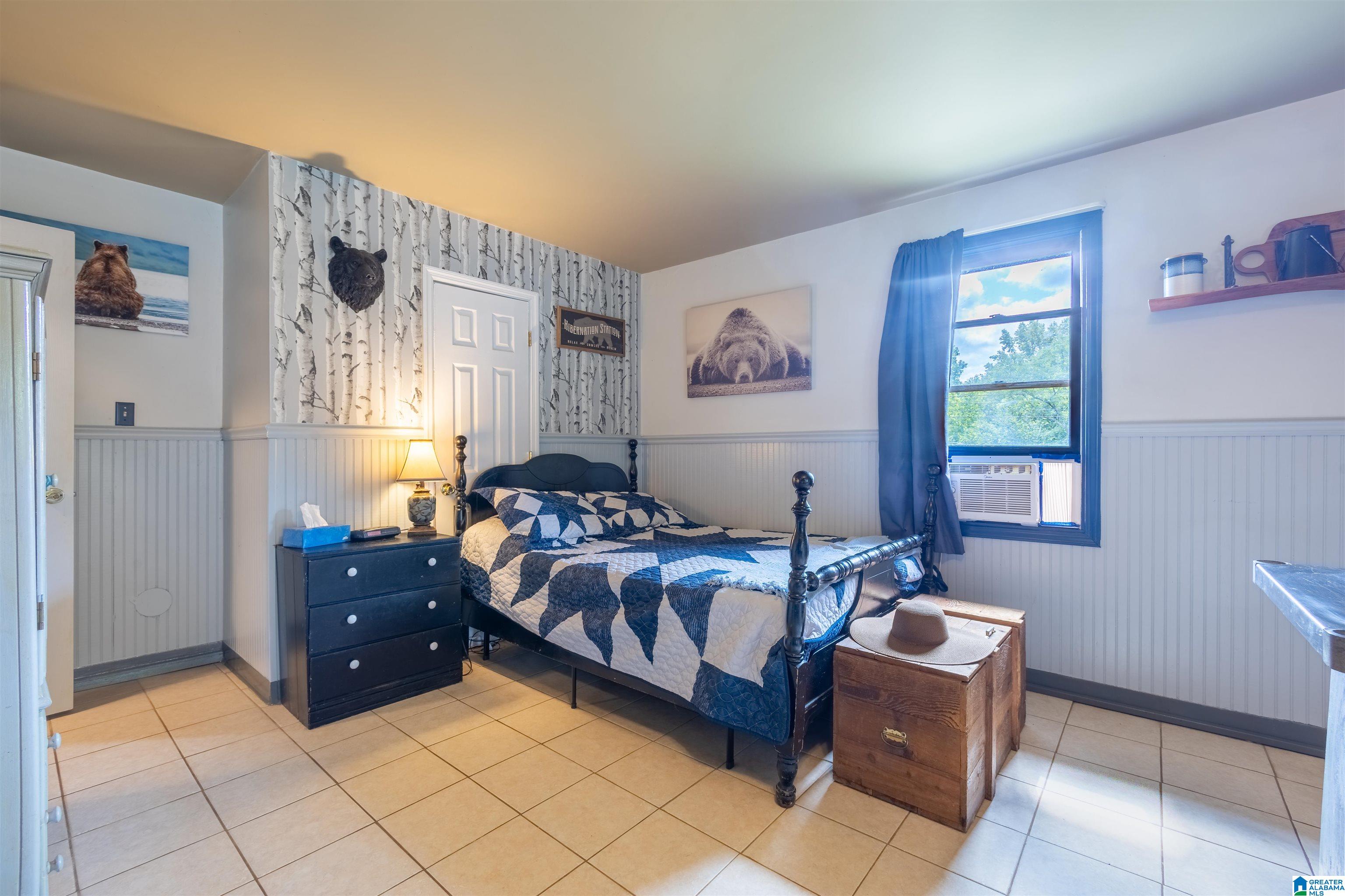 1689 County Road 864