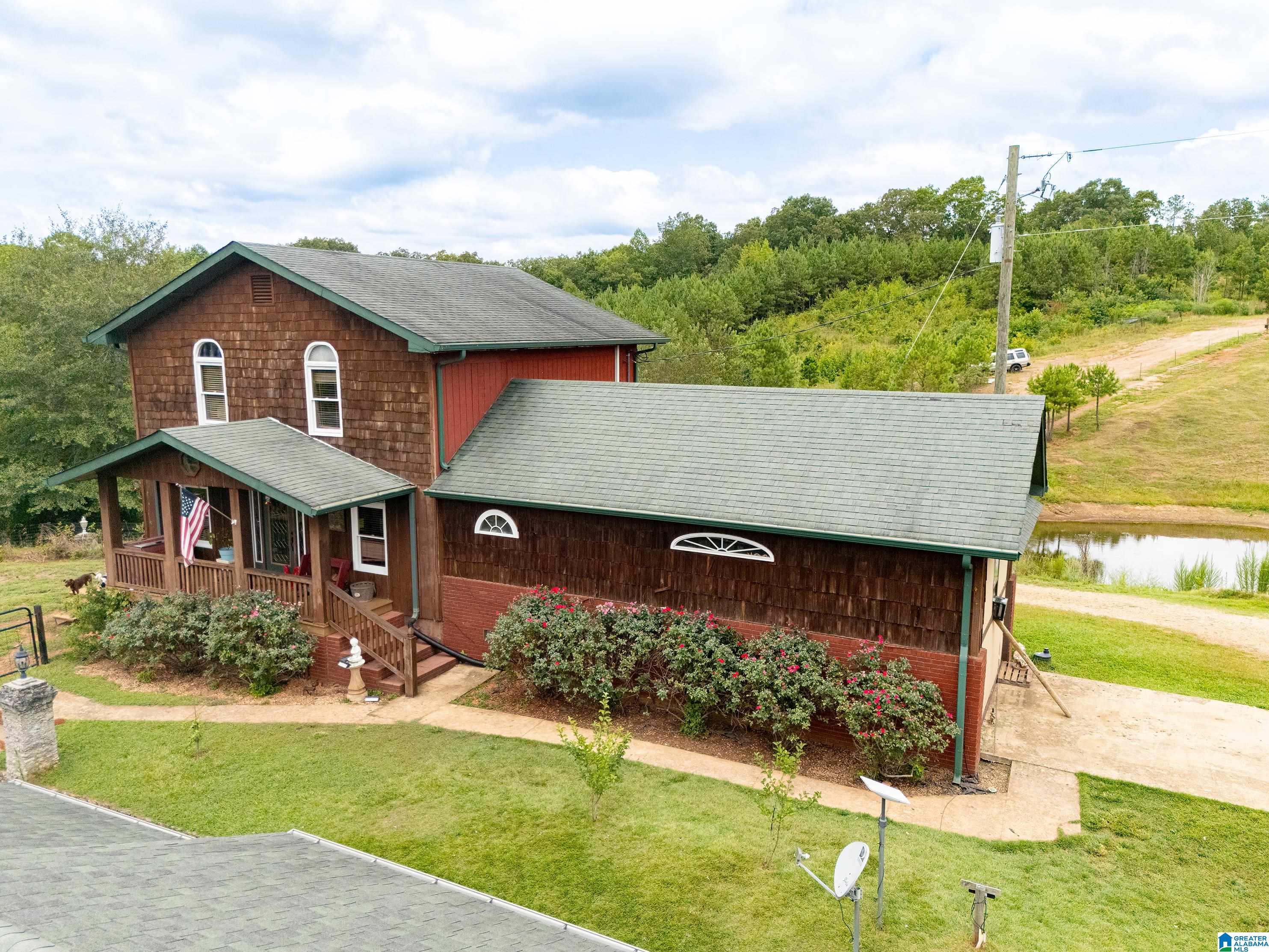 1689 County Road 864