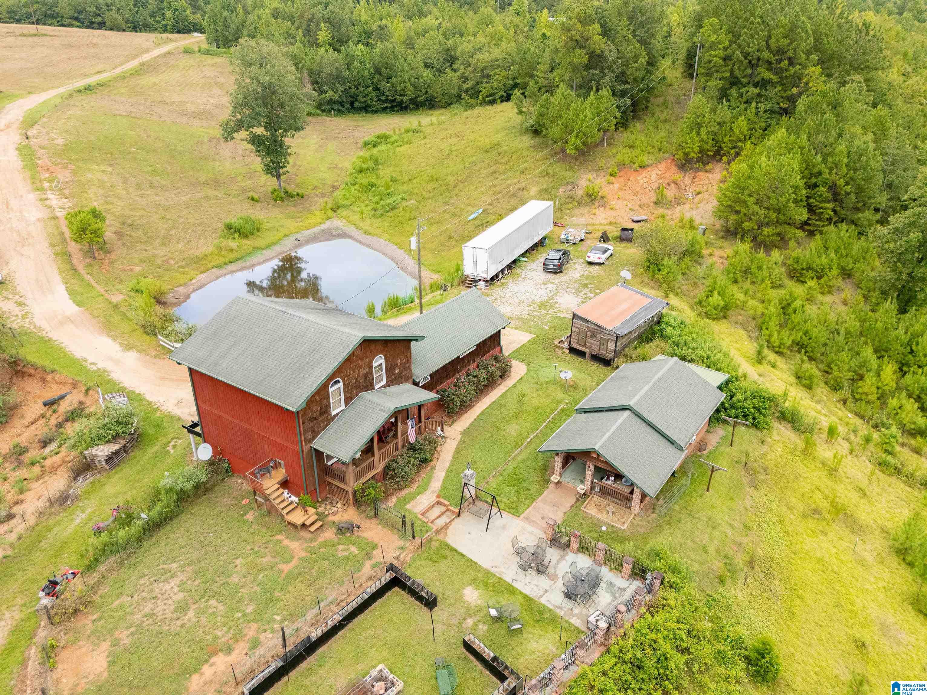 1689 County Road 864