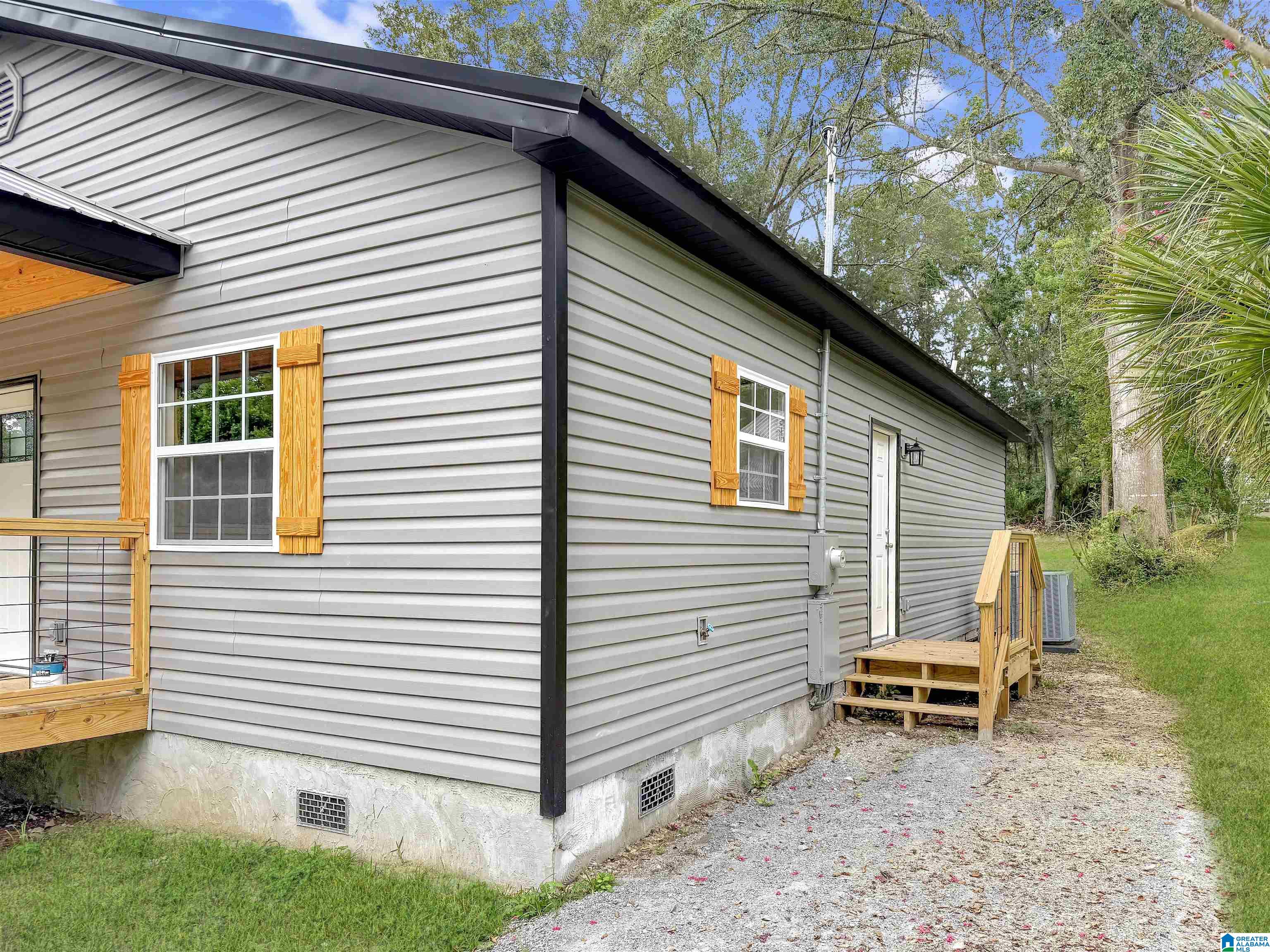 Homes for sale in West Blocton, AL | 465 Primitive Ridge Road, West Blocton, AL 35184 | MLS# 21427957