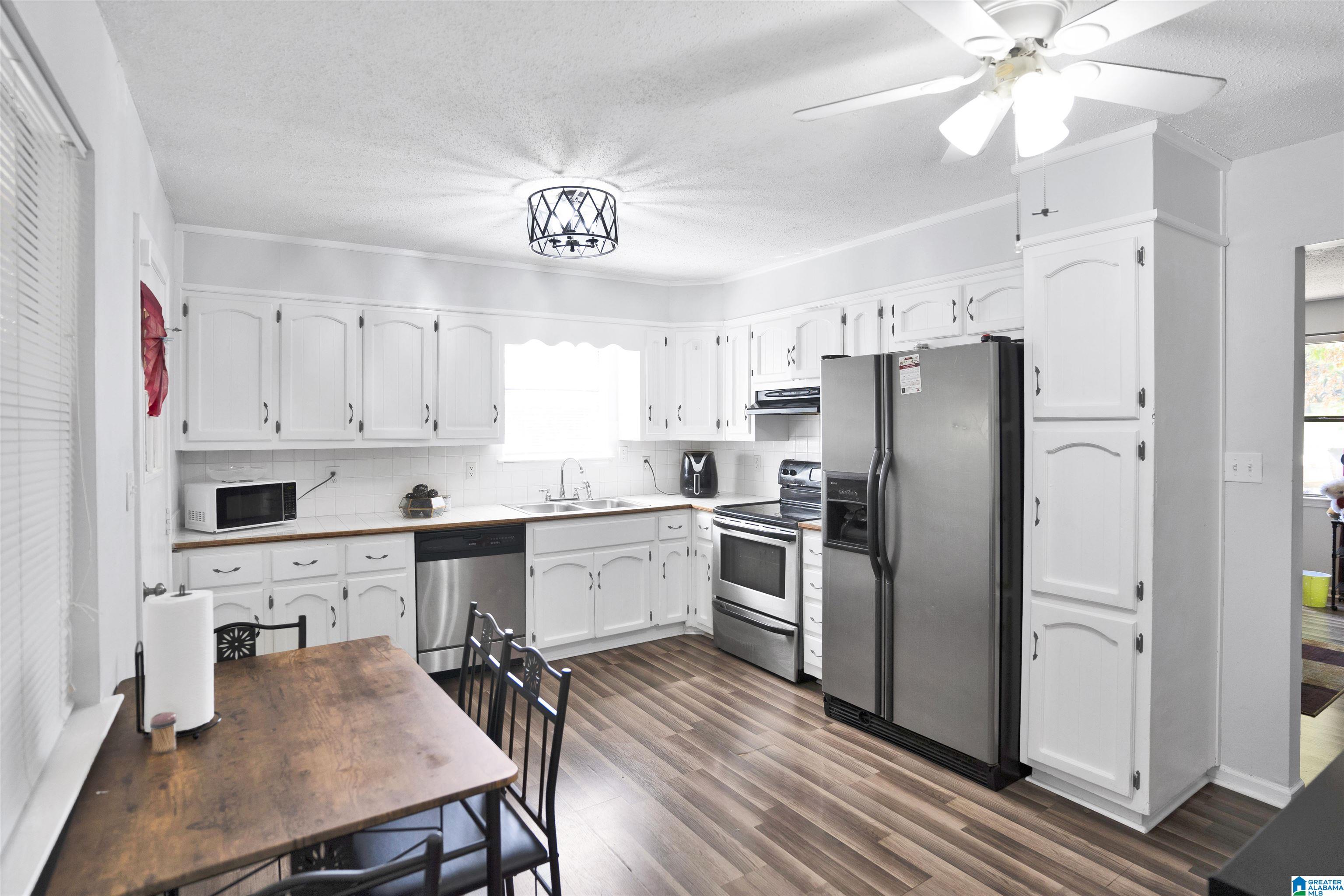 Homes for sale in Trussville, AL | 6779 Markham Dr, Trussville, AL 35173 | MLS# 21428035