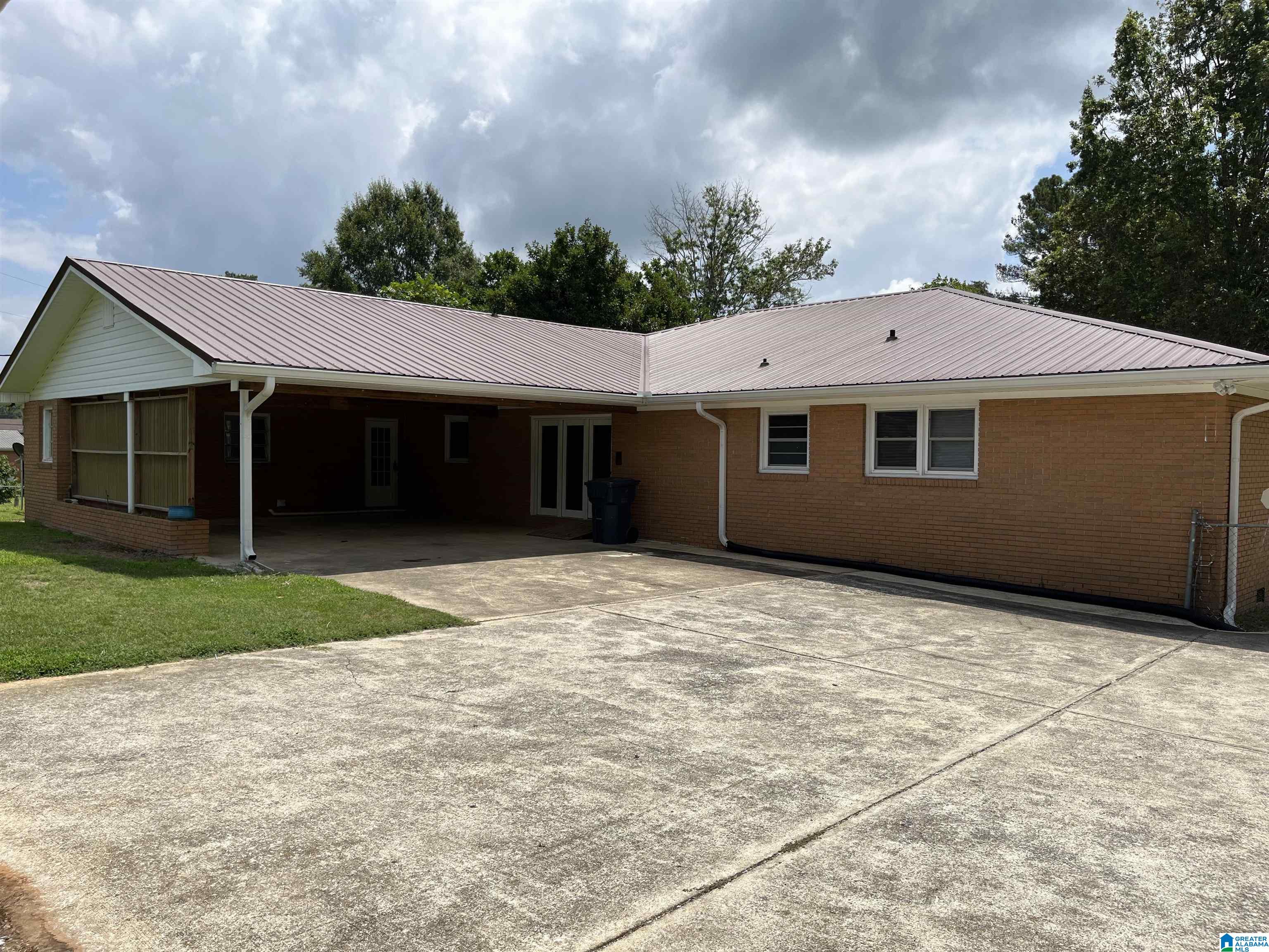 Homes for sale in Weaver, AL | 1103 Alexandria Road, Weaver, AL 36271 | MLS# 21428038