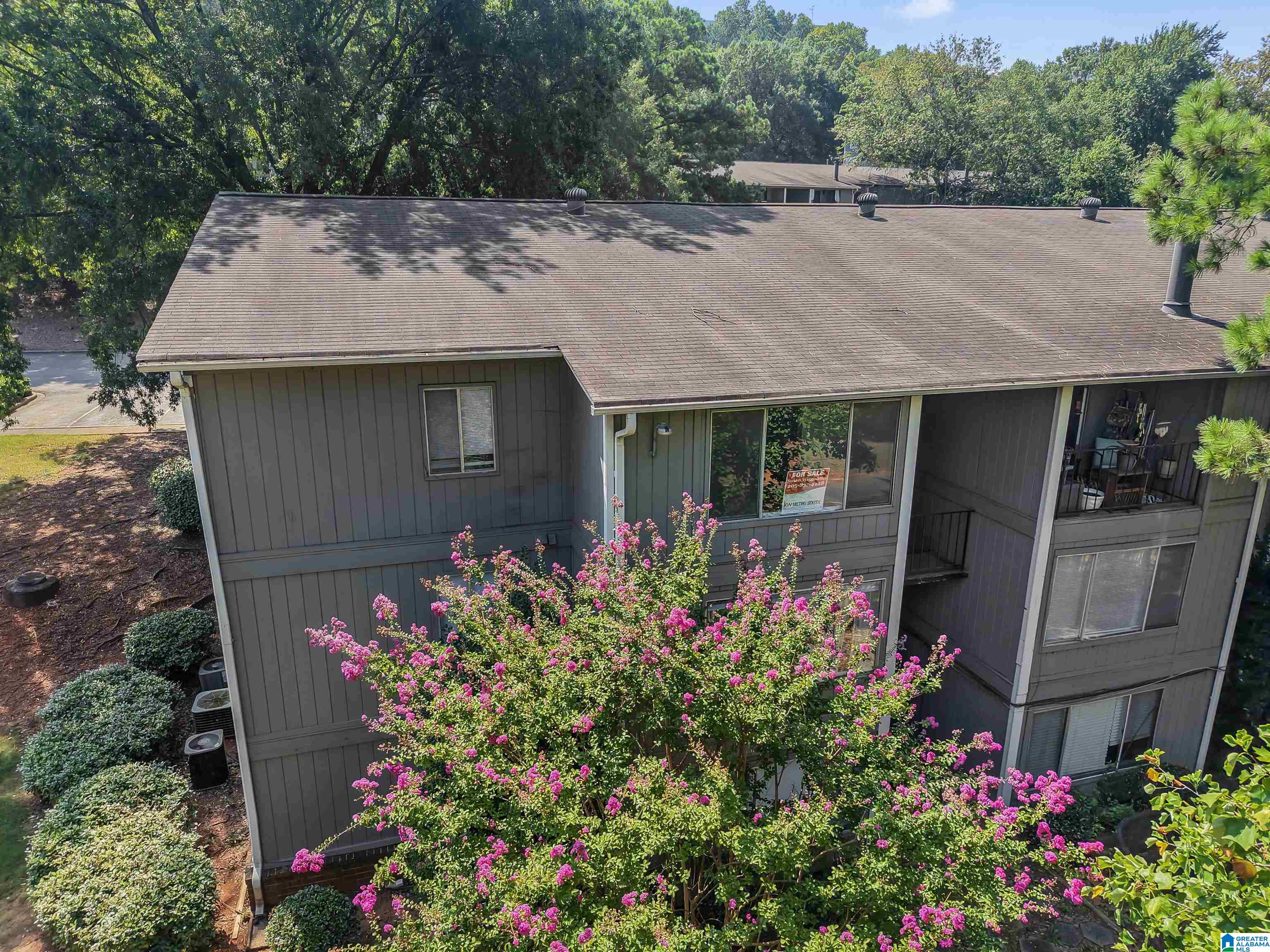 Homes for sale in Birmingham, AL | 400 Skyview Dr #H, Birmingham, AL 35209 | MLS# 21428142