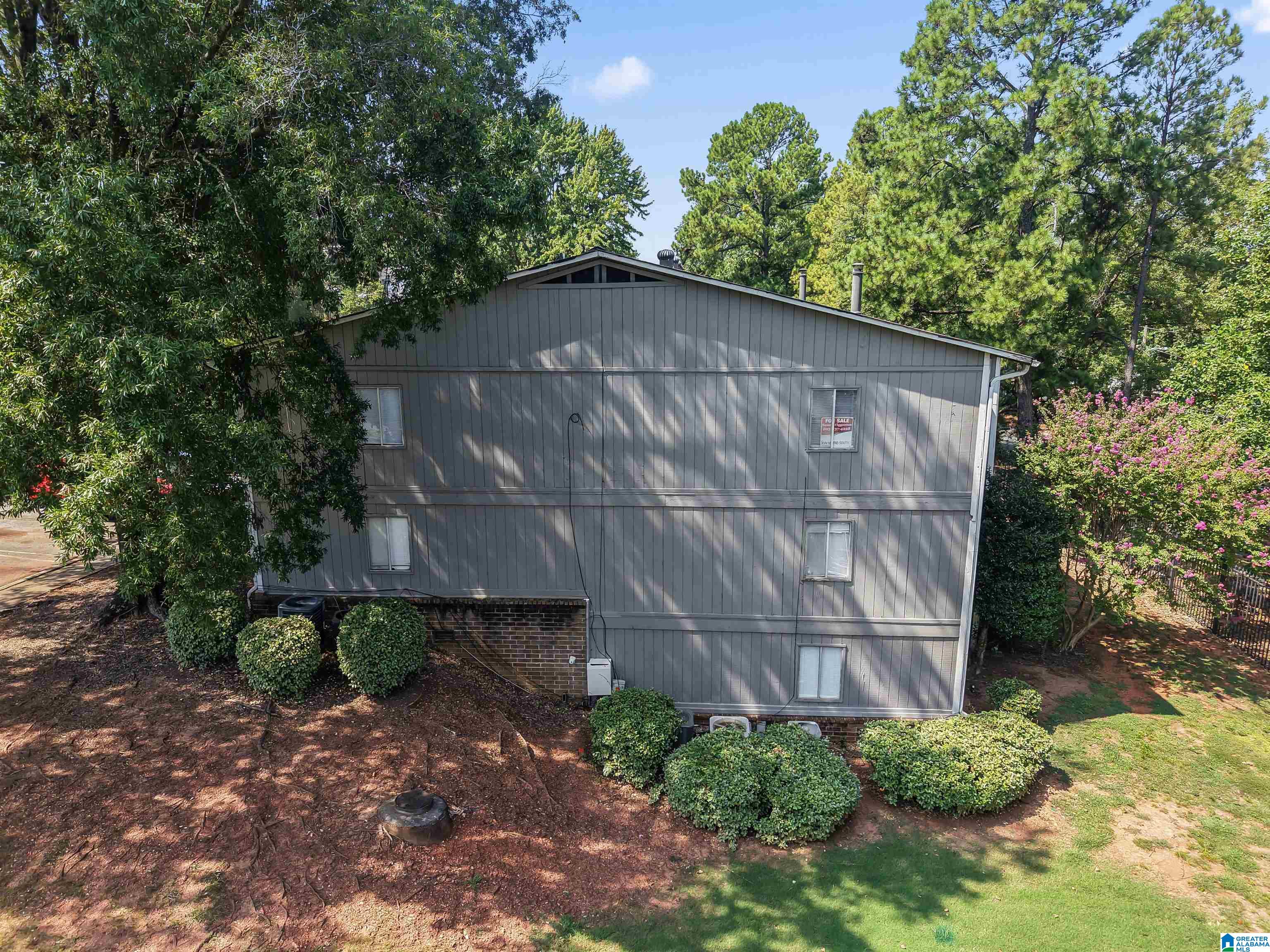 Homes for sale in Birmingham, AL | 400 Skyview Dr #H, Birmingham, AL 35209 | MLS# 21428142