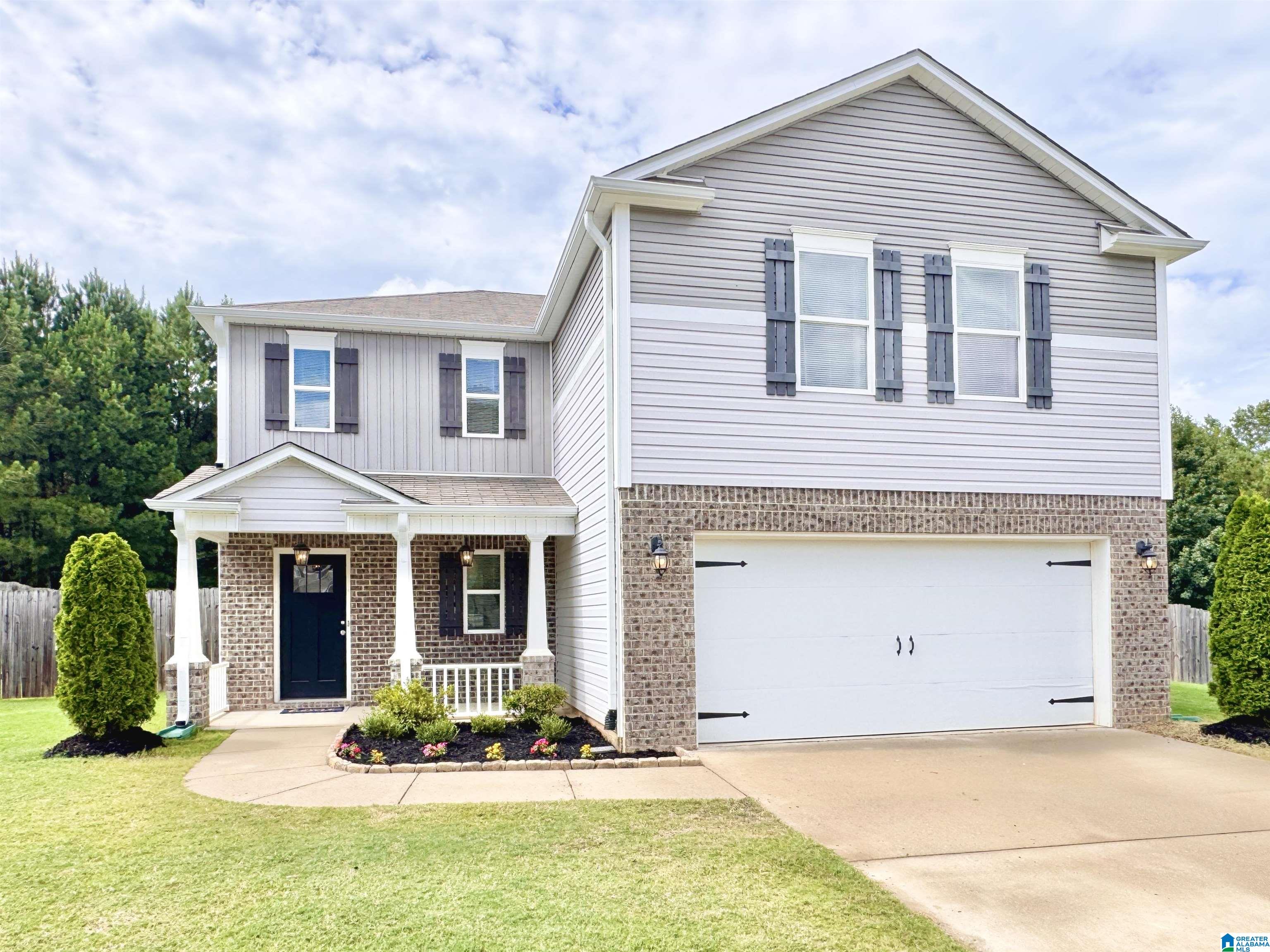 809 HUNTINGTON TRACE