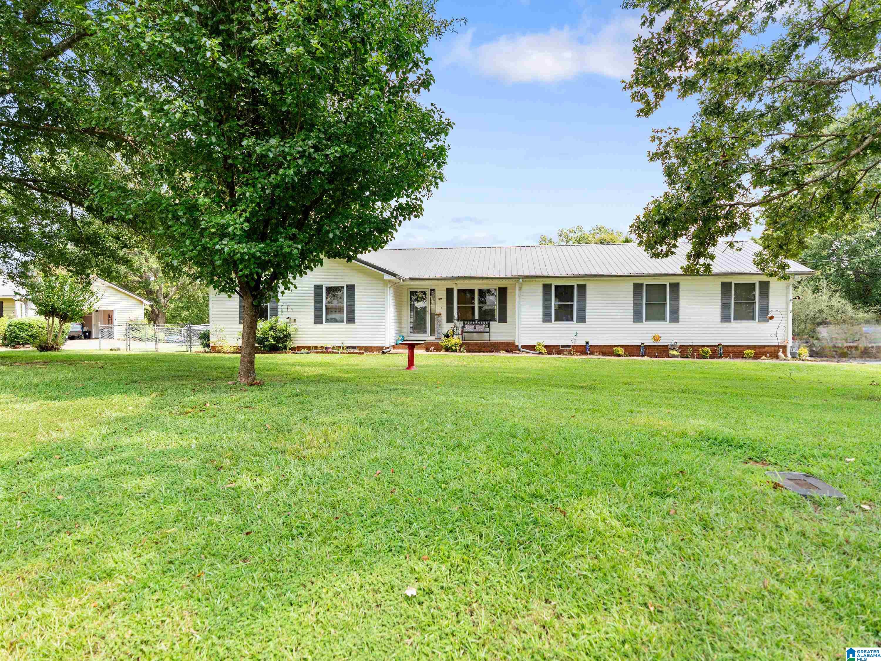 Homes for sale in Jacksonville, AL | 1504 George Douthit Dr Sw, Jacksonville, AL 36265 | MLS# 21428548