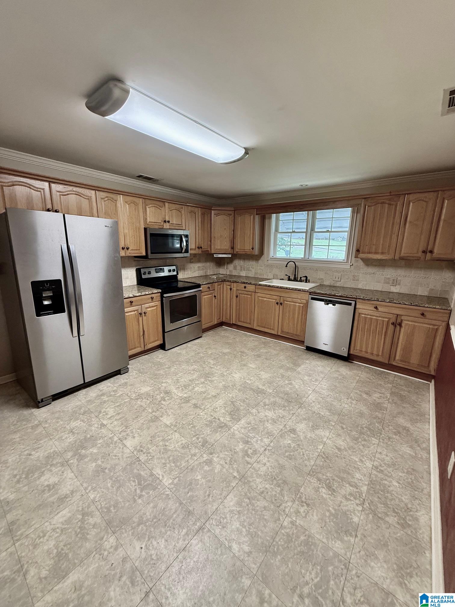 Homes for sale in Leeds, AL | 1282 Ashville Road, Leeds, AL 35094 | MLS# 21428826