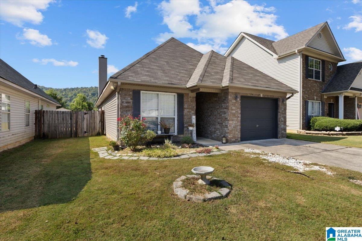 2507 FOREST LAKES LANE