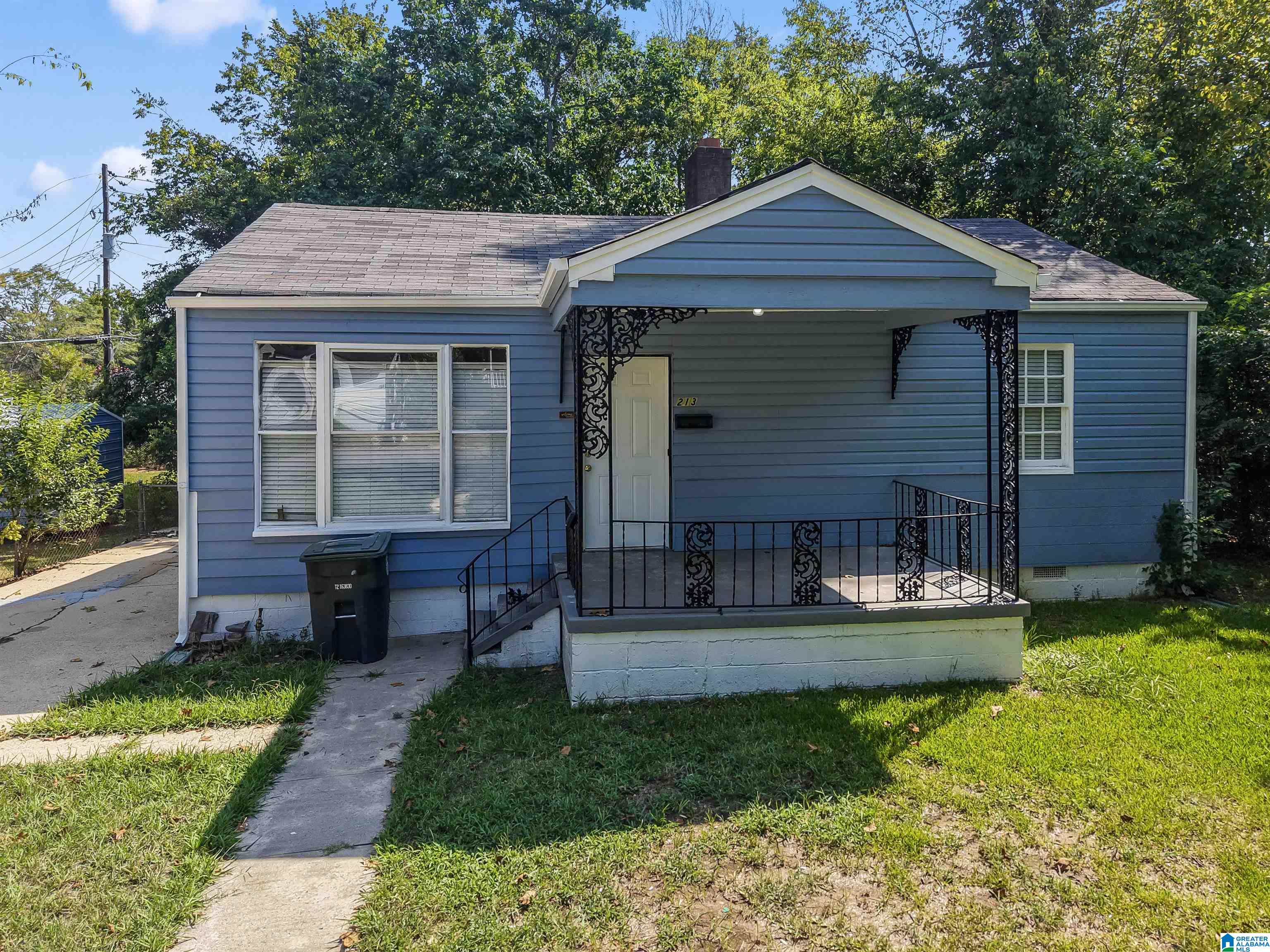 Homes for sale in Birmingham, AL | 213 23rd Street Sw, Birmingham, AL 35211 | MLS# 21429137