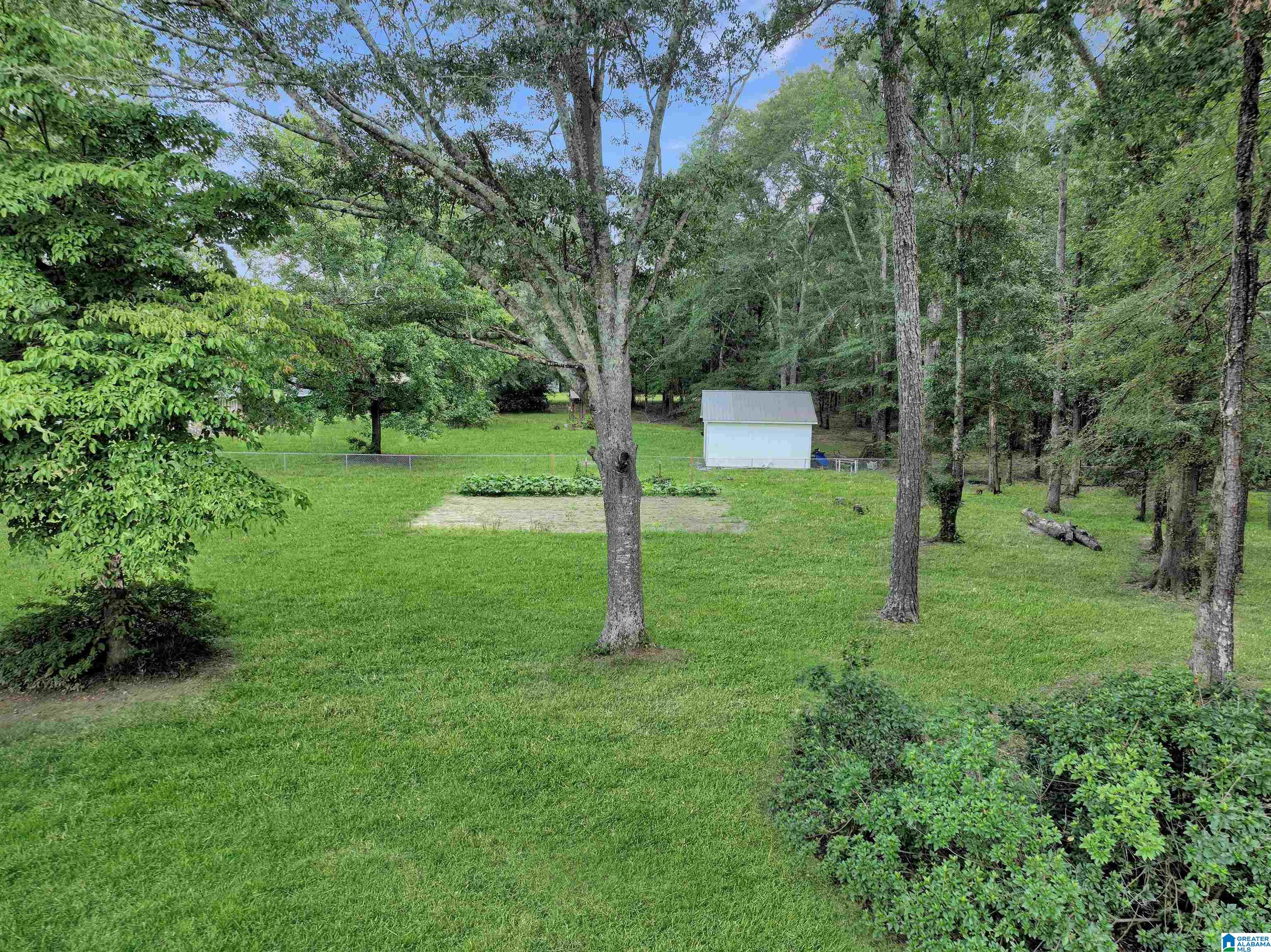 Homes for sale in Jemison, AL | 130 Pineview Dr, Jemison, AL 35085 | MLS# 21429283