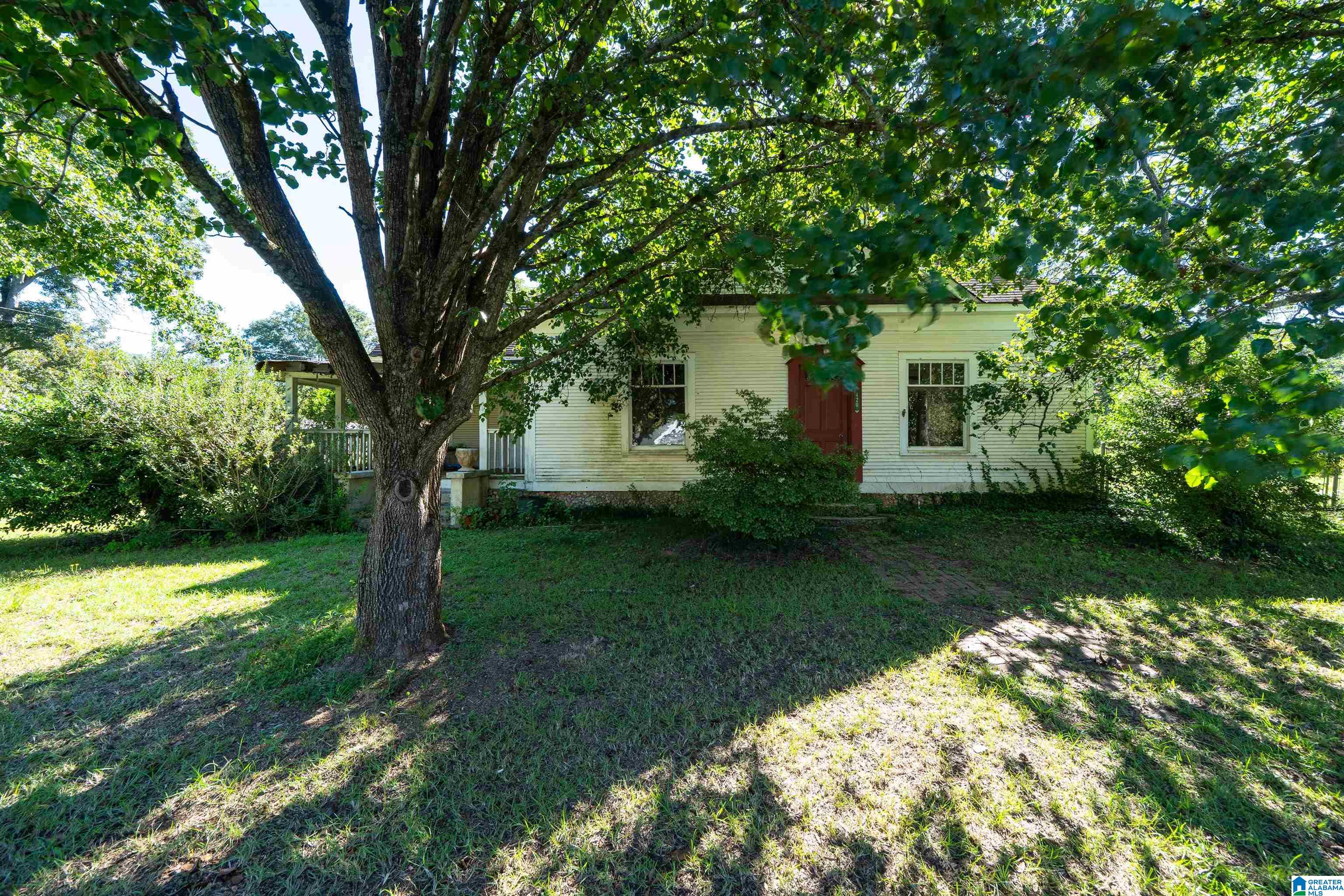 Homes for sale in Lincoln, AL | 20 3rd Avenue, Lincoln, AL 35096 | MLS# 21429628