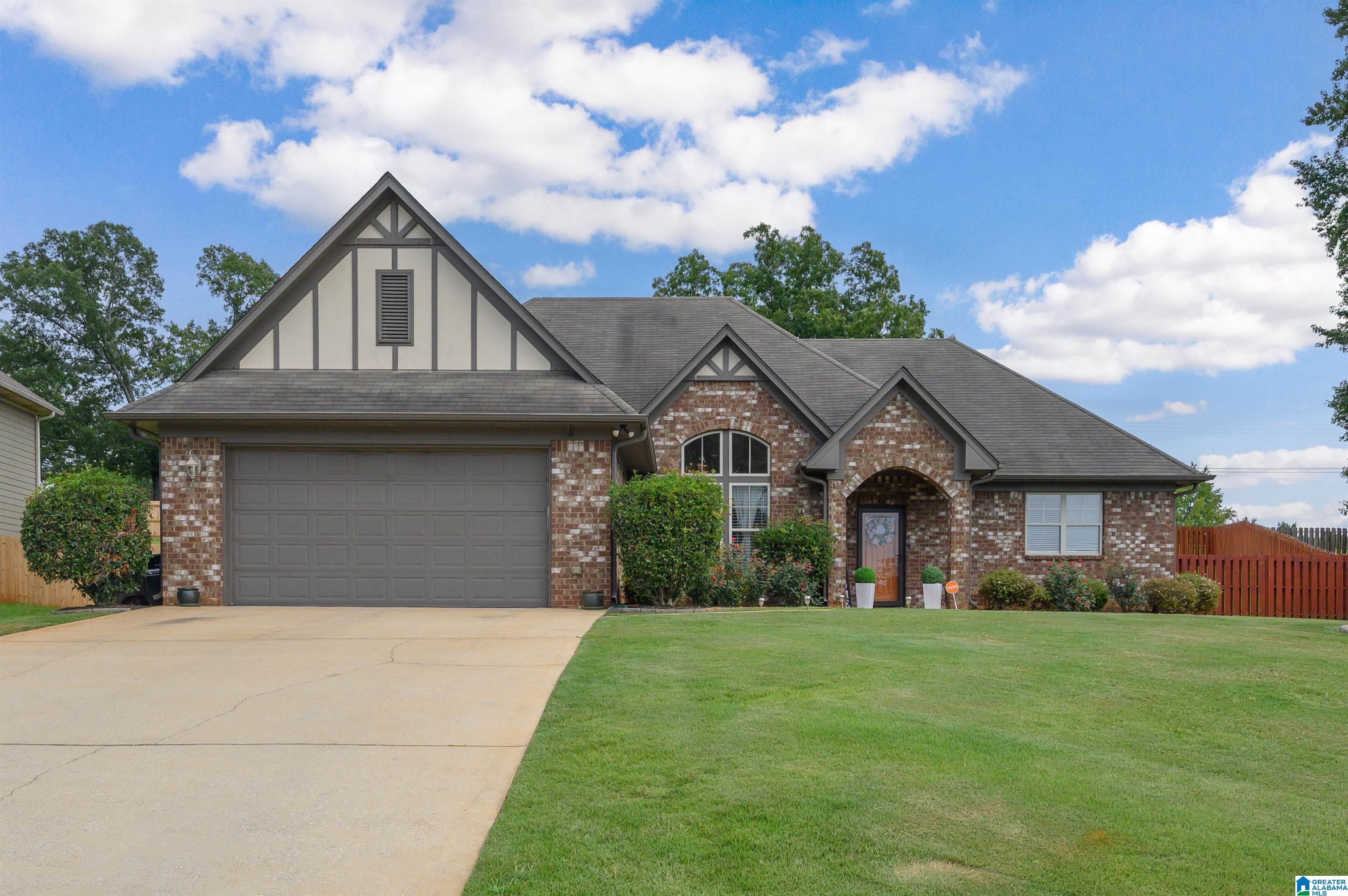6390 COVE LANE