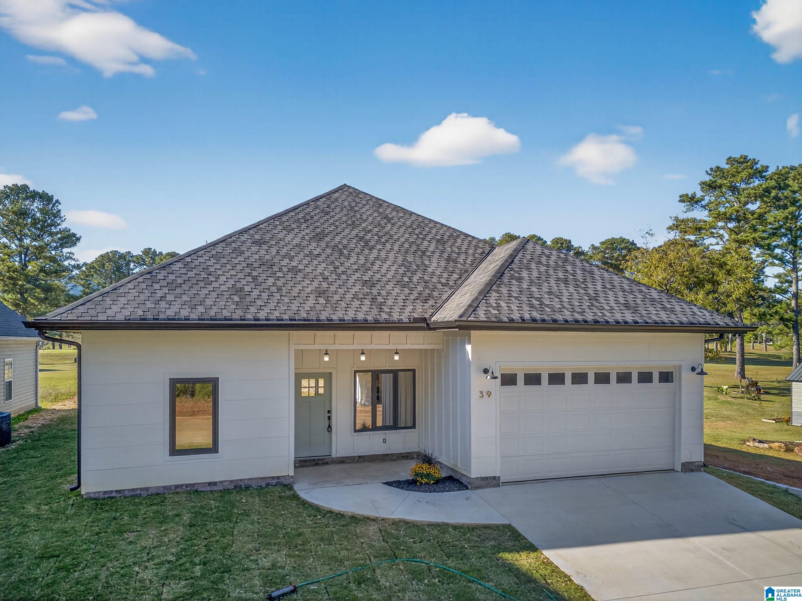 39 CARNOUSTIE PLACE
