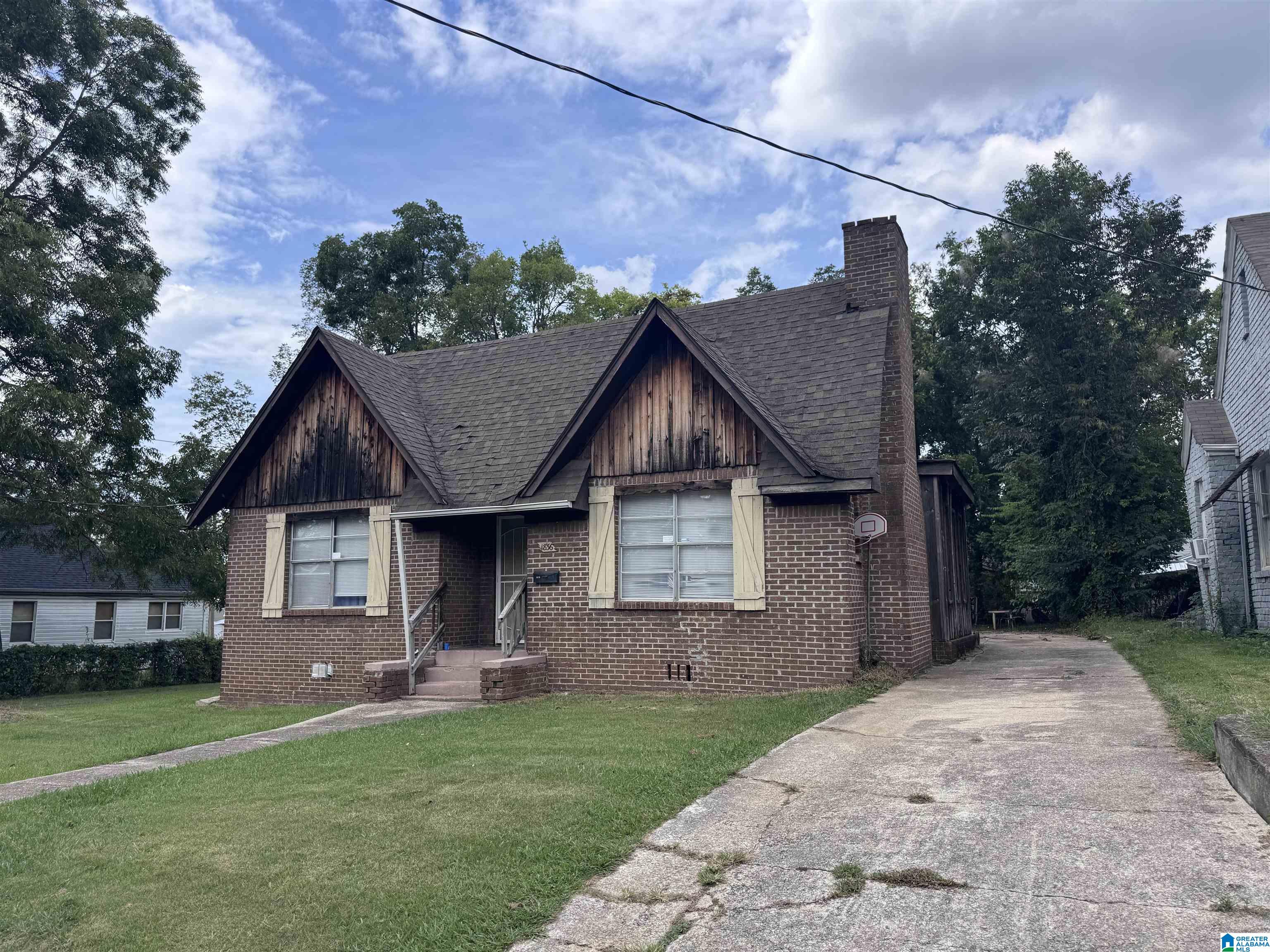 Homes for sale in Birmingham, AL | 1836 Princeton Avenue Sw, Birmingham, AL 35211 | MLS# 21430388