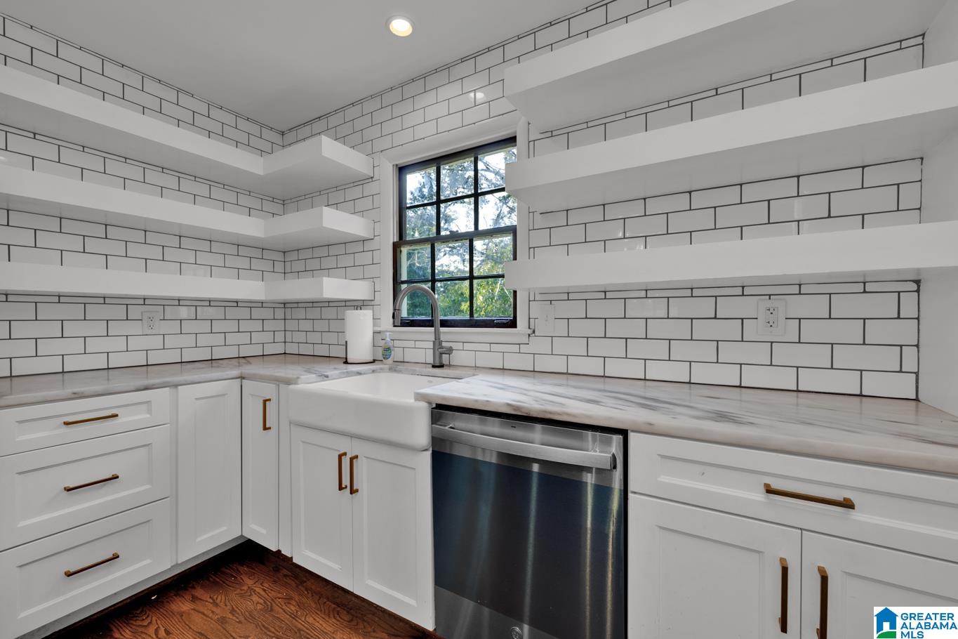 Location Location Location! Beautiful 3 bedroom, 2 bath with hardwoods throughout. Updated kitchen with open shelving. Huge living room plus a den area with a side door for a mud room area. Updated bathrooms, good sized bedrooms and closets. Big fenced backyard with fire pit area. Spacious basement for storage. Minutes from schools, ballparks and downtown Trussville!