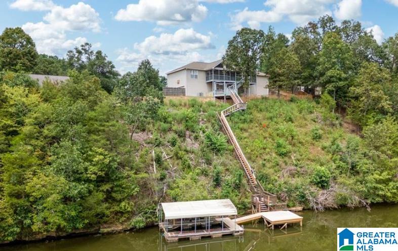 Homes for sale in Northport, AL | 17020 Stonecliff Dr, Northport, AL 35475 | MLS# 21430447