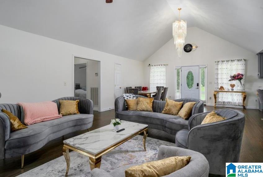 Homes for sale in Northport, AL | 17020 Stonecliff Dr, Northport, AL 35475 | MLS# 21430447