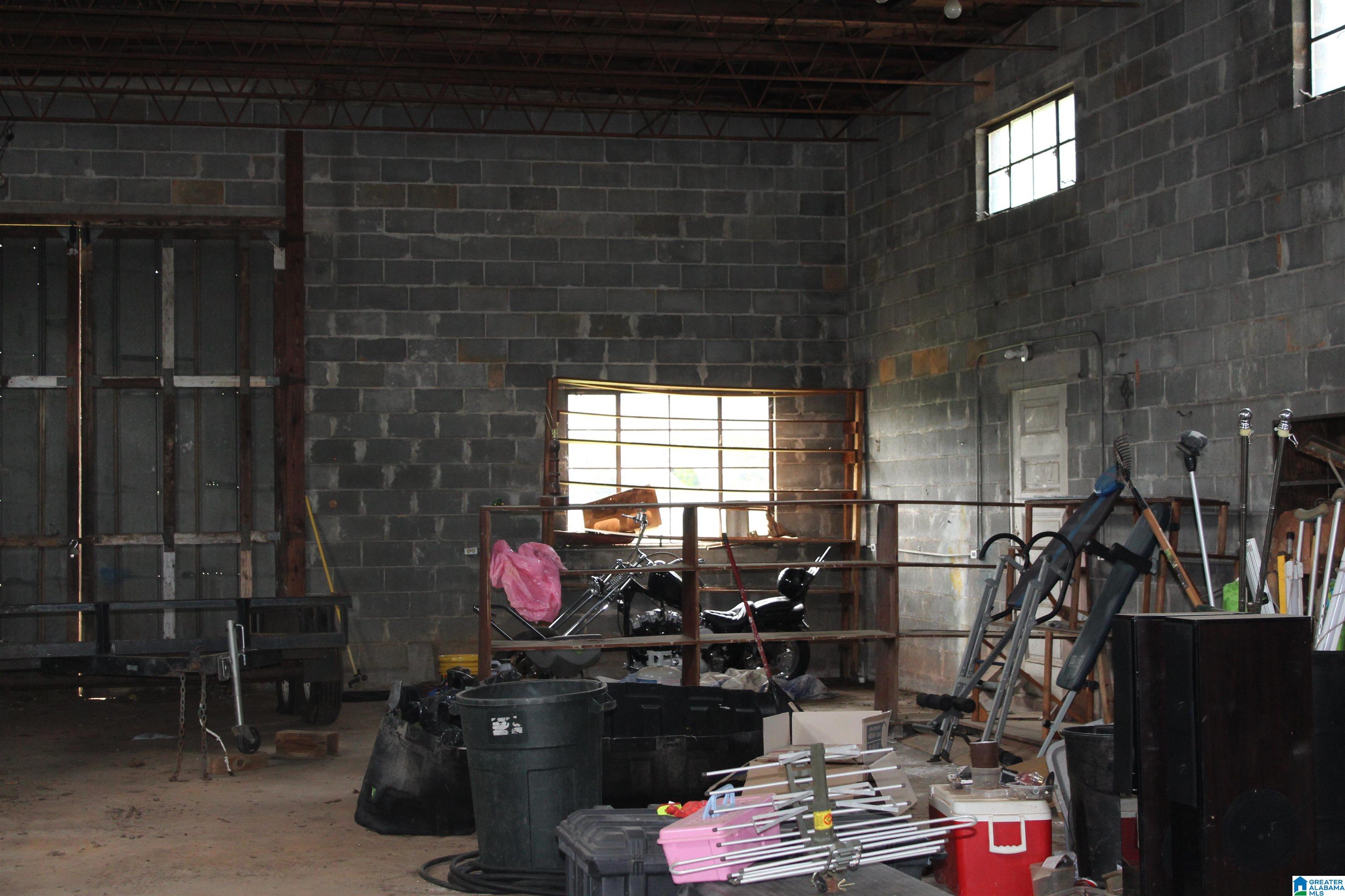 Homes for sale in Roanoke, AL | 1533 Main Street, Roanoke, AL 36274 | MLS# 21430496