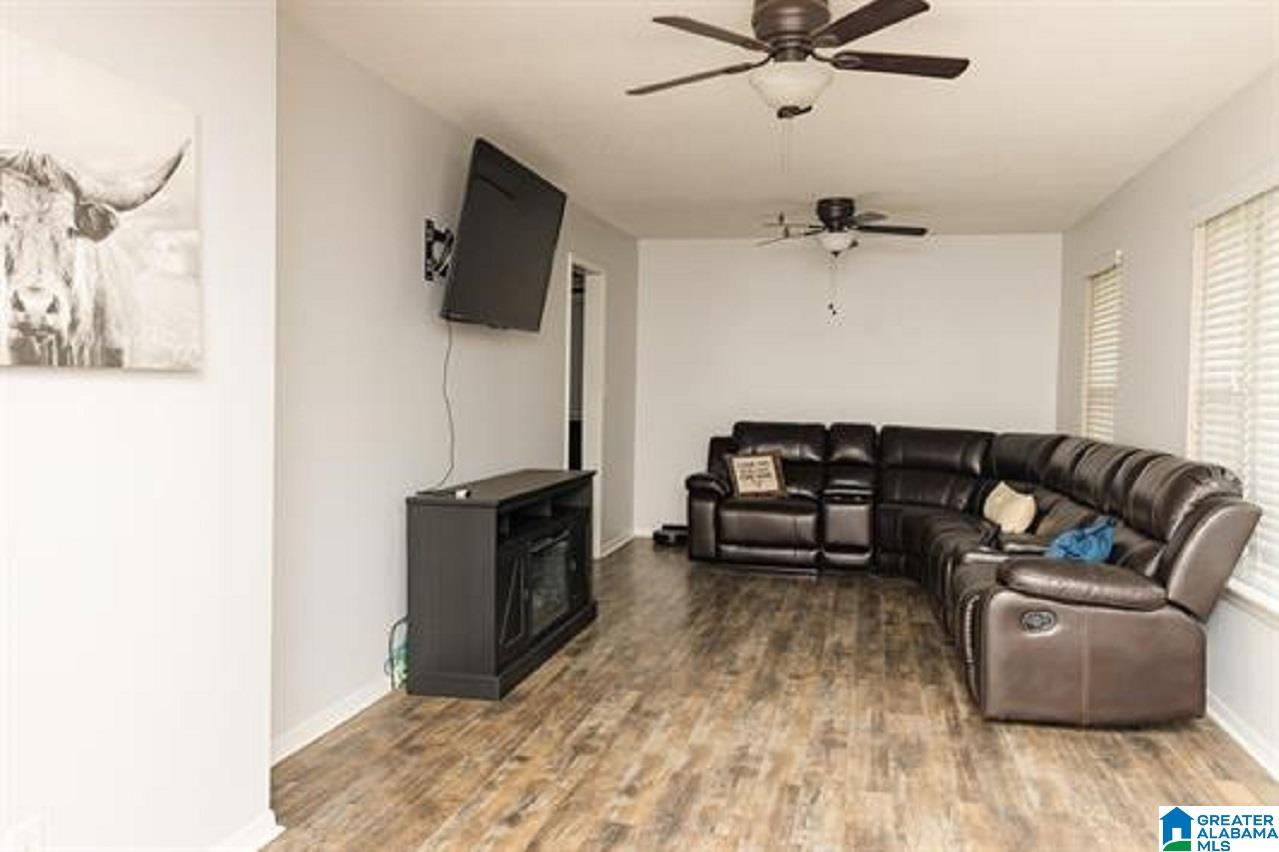 Homes for sale in Gardendale, AL | 125 Sylvia Dr, Gardendale, AL 35071 | MLS# 21430811