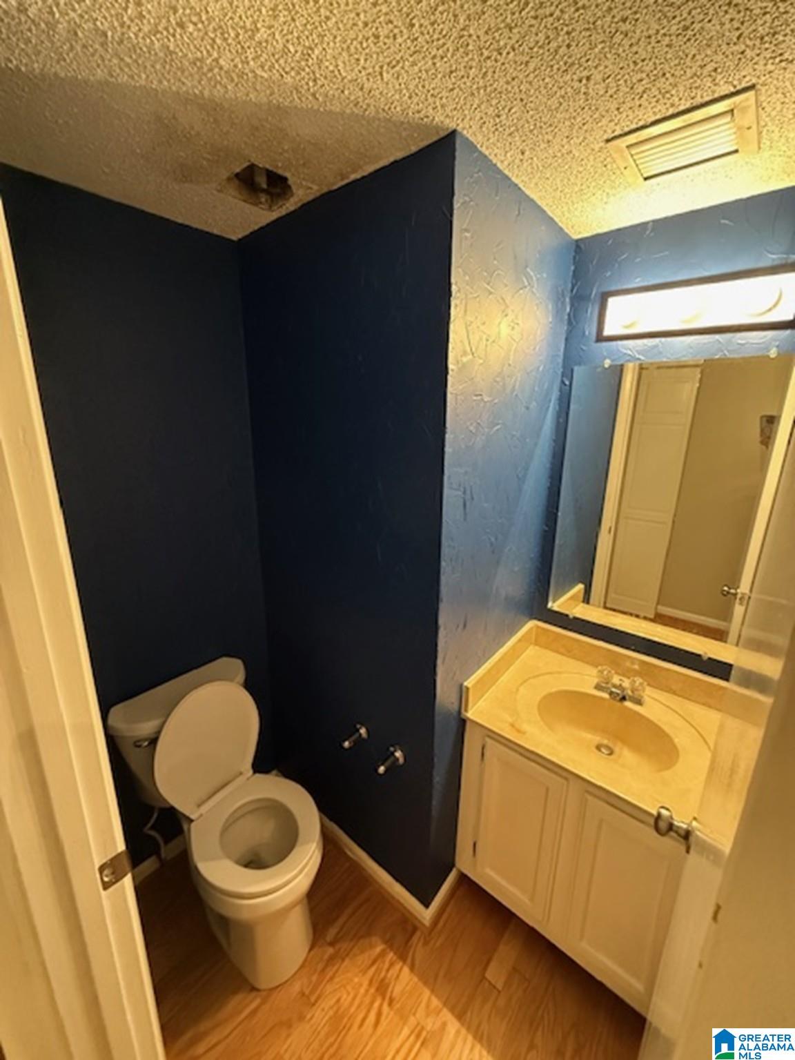 Homes for sale in Birmingham, AL | 3810 Windhover Circle #1, Birmingham, AL 35216 | MLS# 21430936