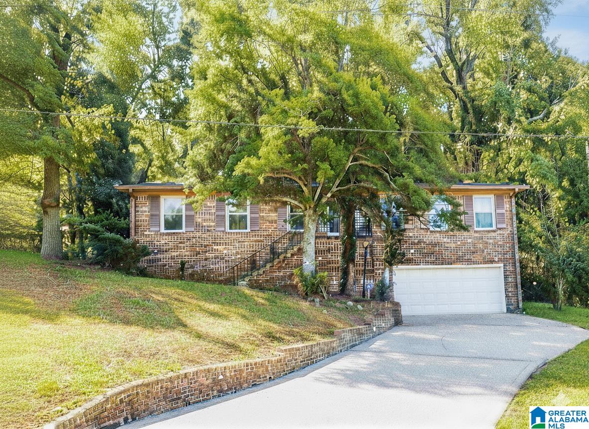 Homes for sale in Birmingham, AL | 1005 Tammy Anne Dr, Birmingham, AL 35235 | MLS# 21430992