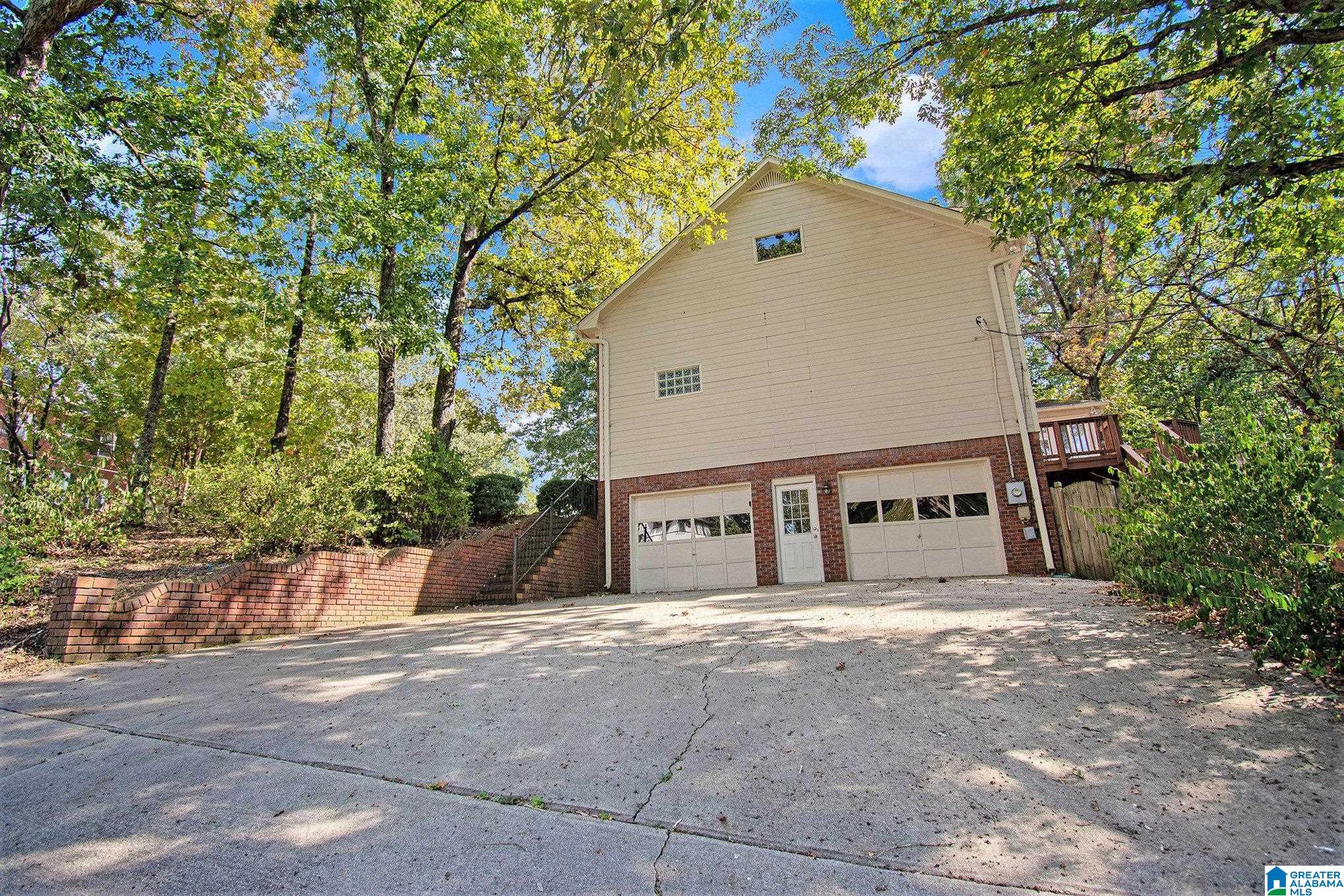 Homes for sale in Hoover, AL | 1916 Strawberry Lane, Hoover, AL 35244 | MLS# 21431137